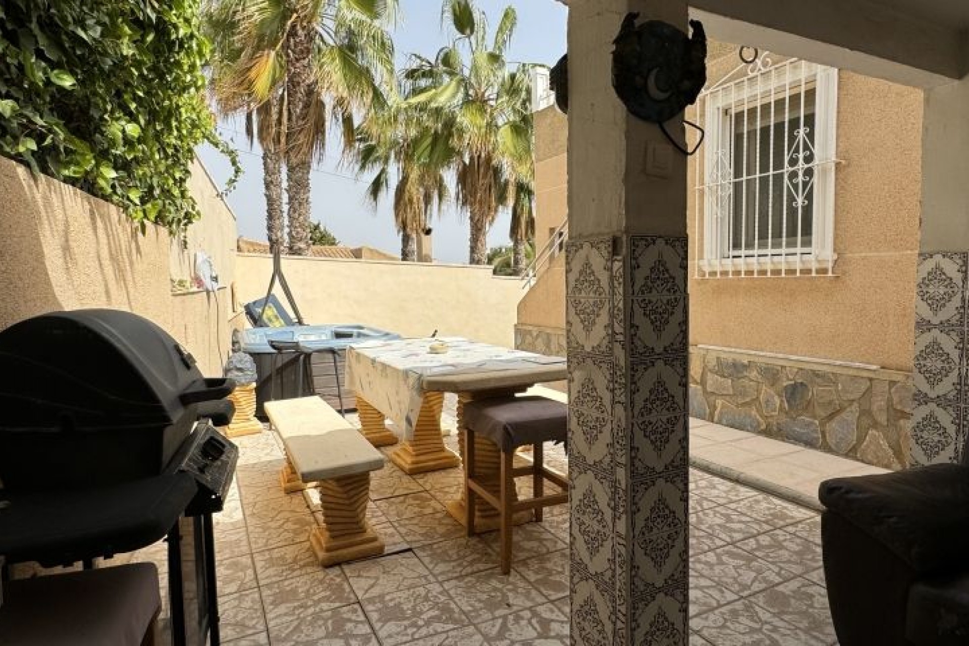 Återförsäljning - Villa -
Torrevieja - Costa Blanca