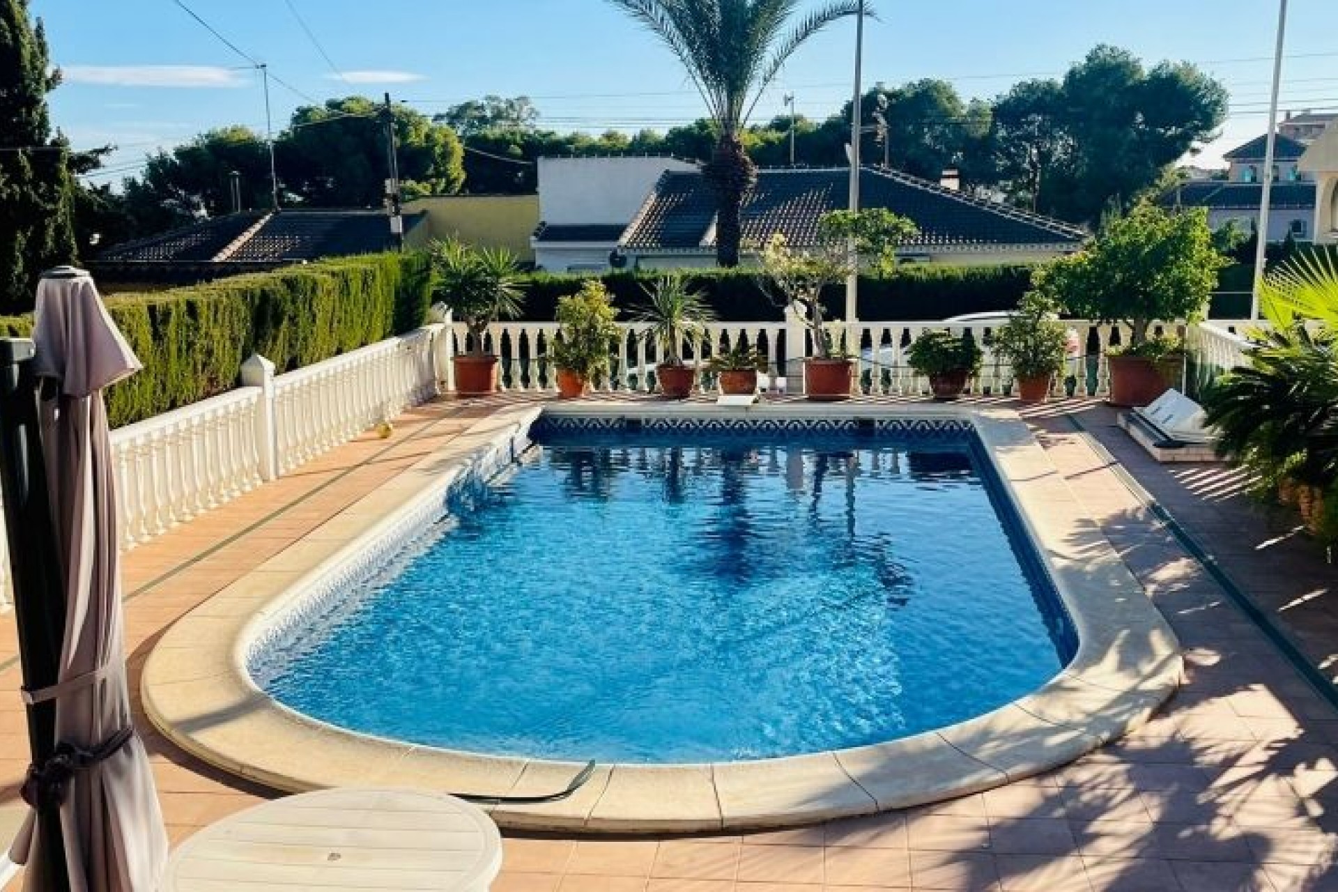 Återförsäljning - Villa -
Torrevieja - Costa Blanca