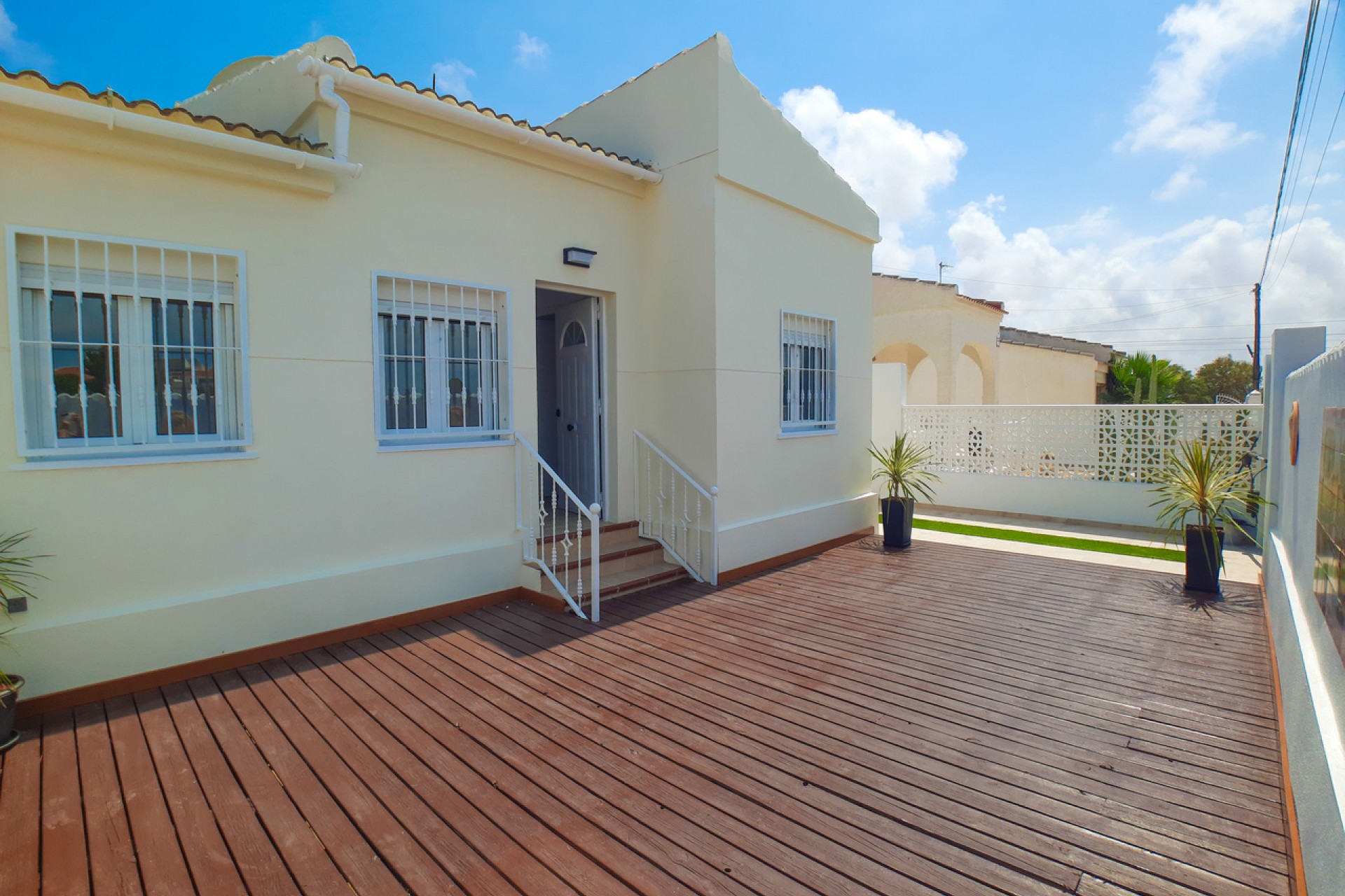 Återförsäljning - Villa -
Torrevieja - Costa Blanca