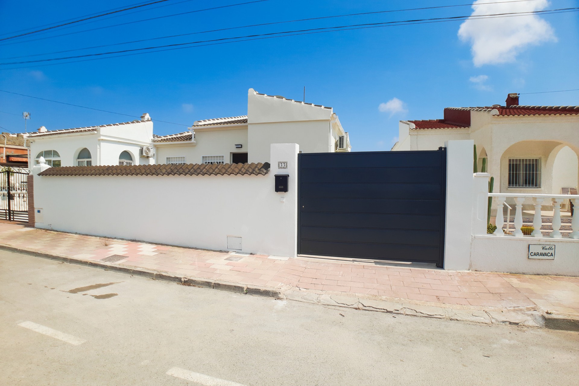 Återförsäljning - Villa -
Torrevieja - Costa Blanca