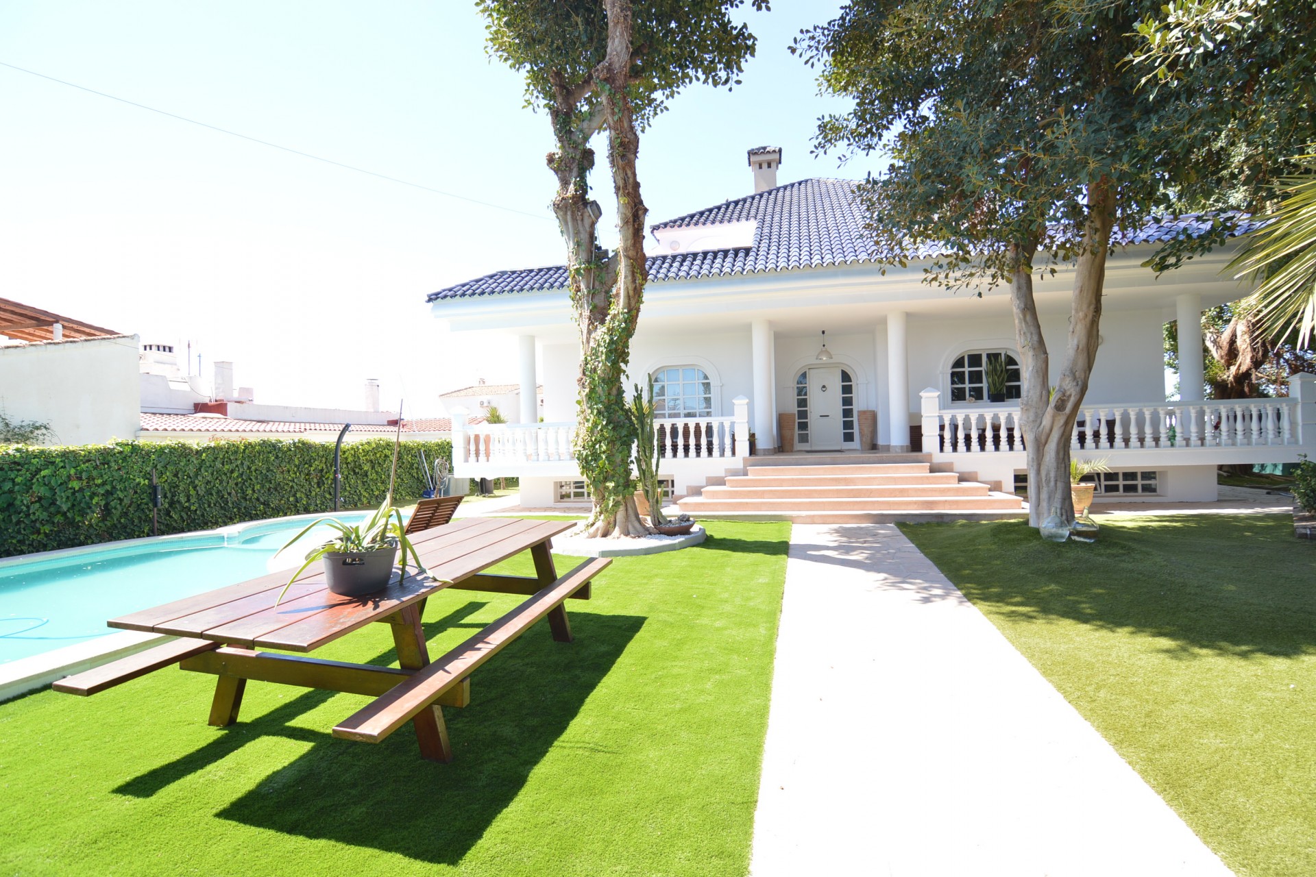 Återförsäljning - Villa -
Torrevieja - Costa Blanca