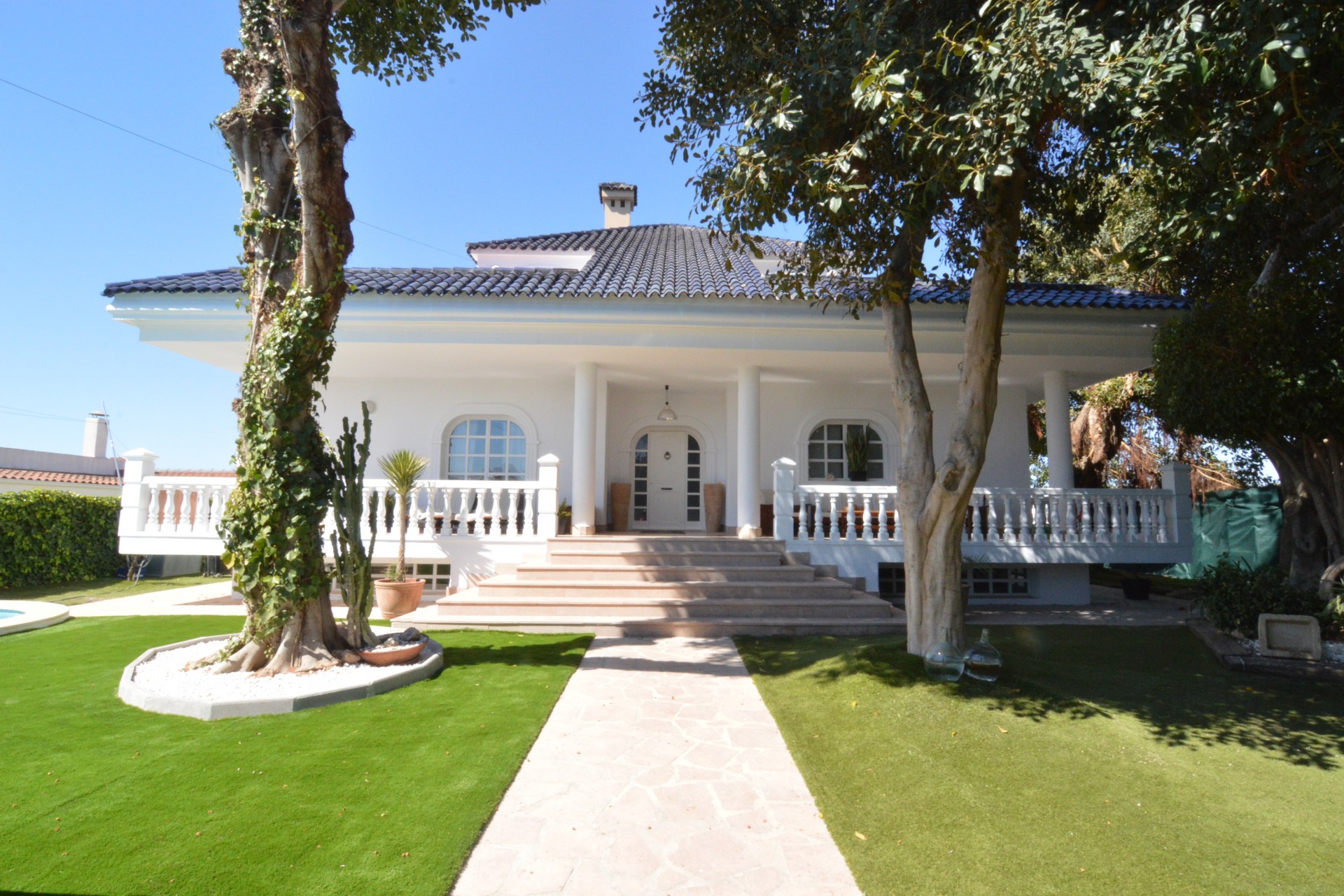 Återförsäljning - Villa -
Torrevieja - Costa Blanca