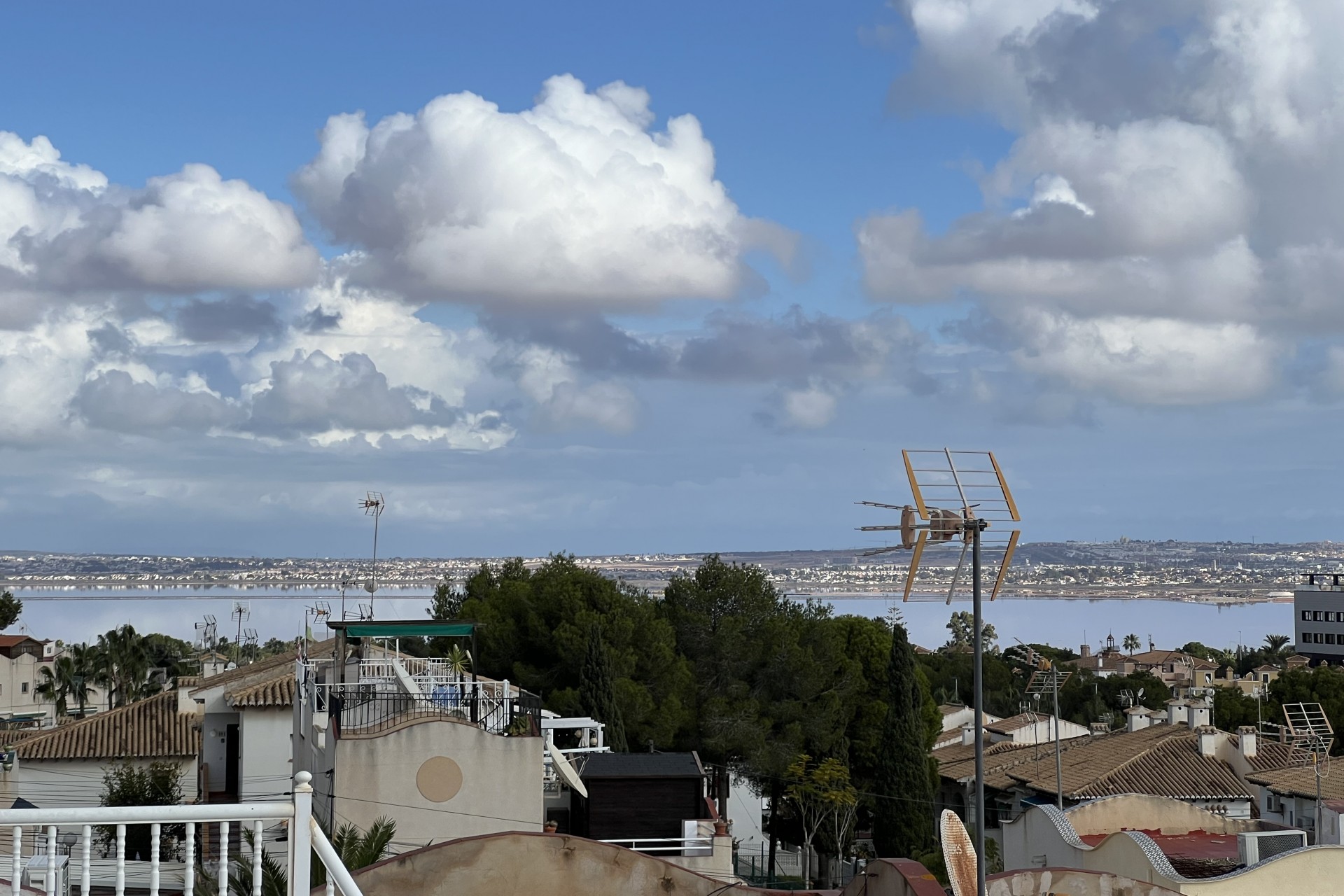 Återförsäljning - Villa -
Torrevieja - Costa Blanca