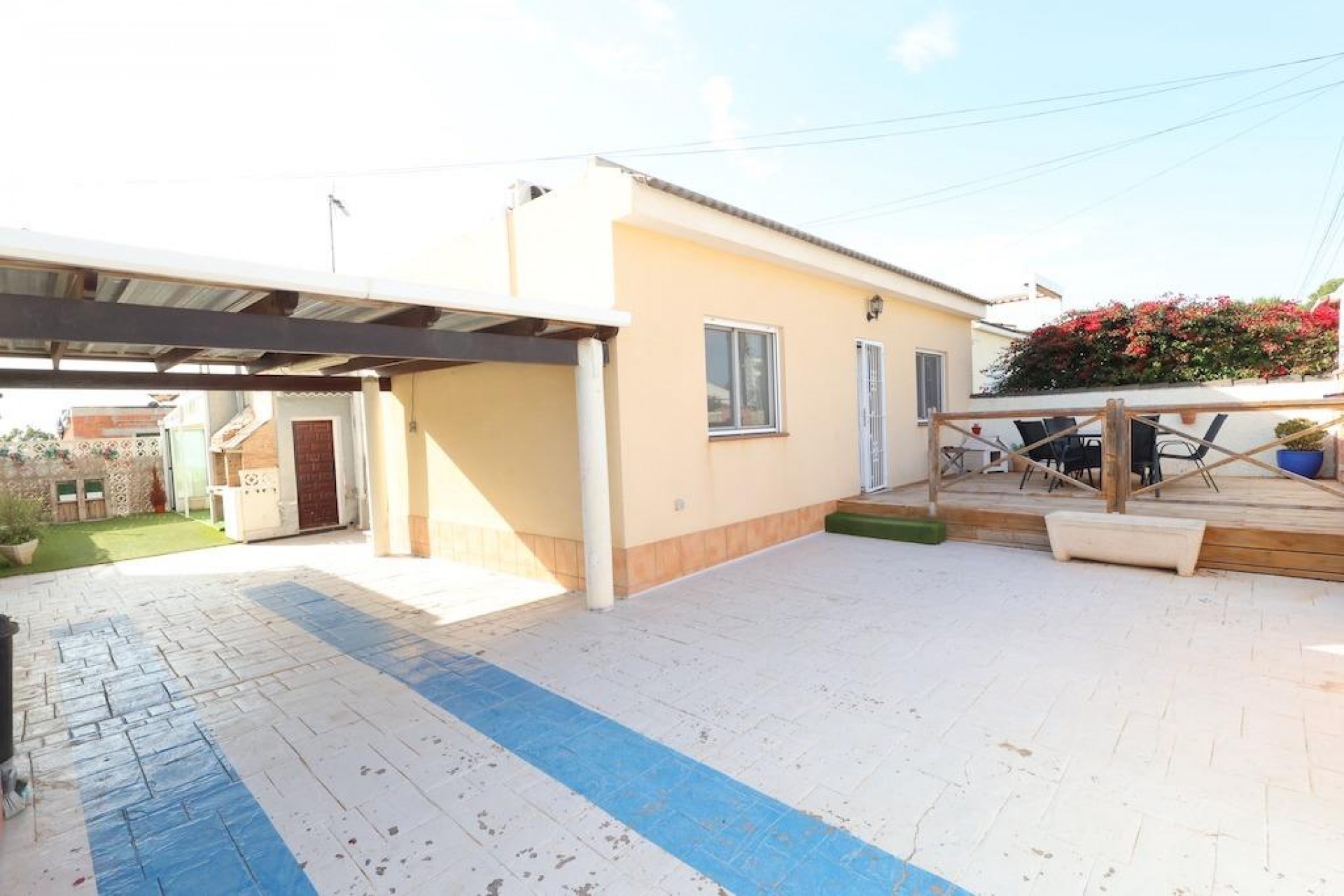 Återförsäljning - Villa -
Torrevieja - Costa Blanca