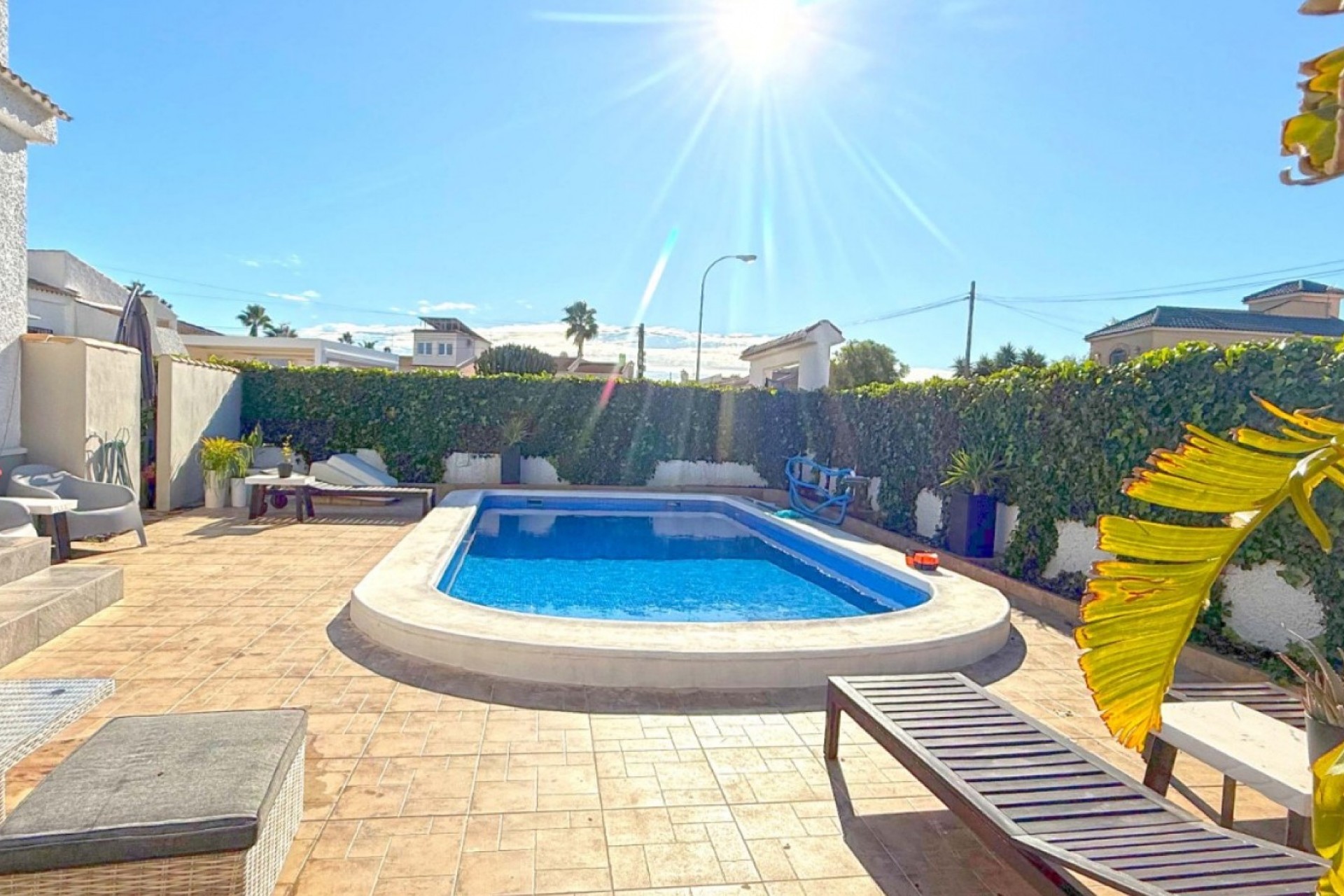 Återförsäljning - Villa -
Torrevieja - Costa Blanca