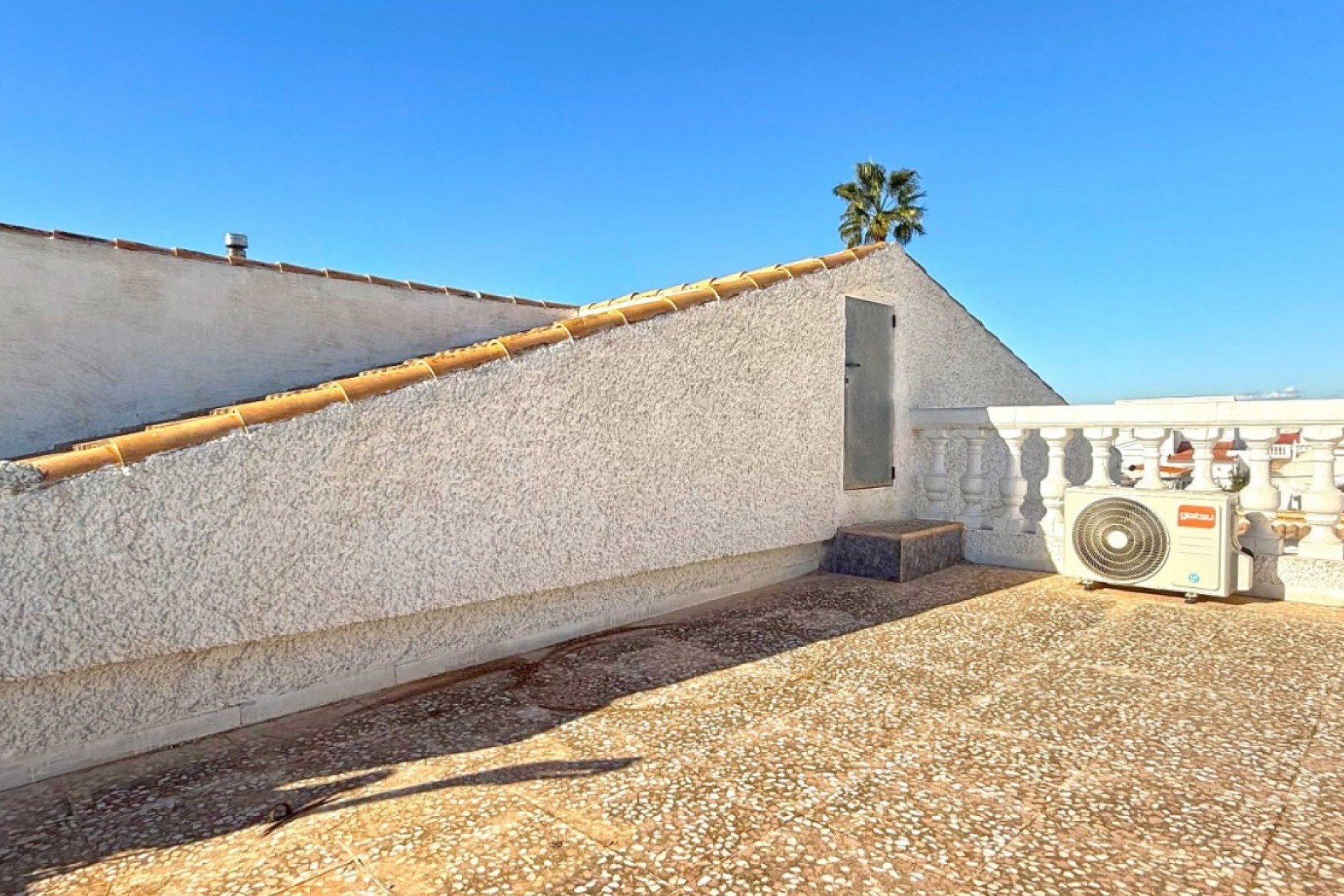 Återförsäljning - Villa -
Torrevieja - Costa Blanca