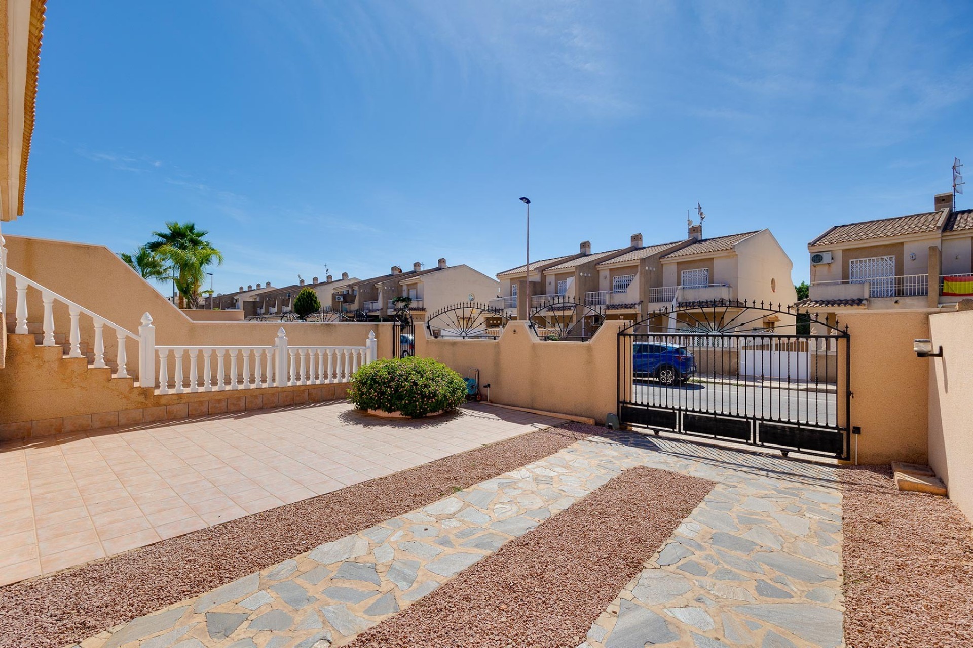 Återförsäljning - Villa -
Torrevieja - Costa Blanca