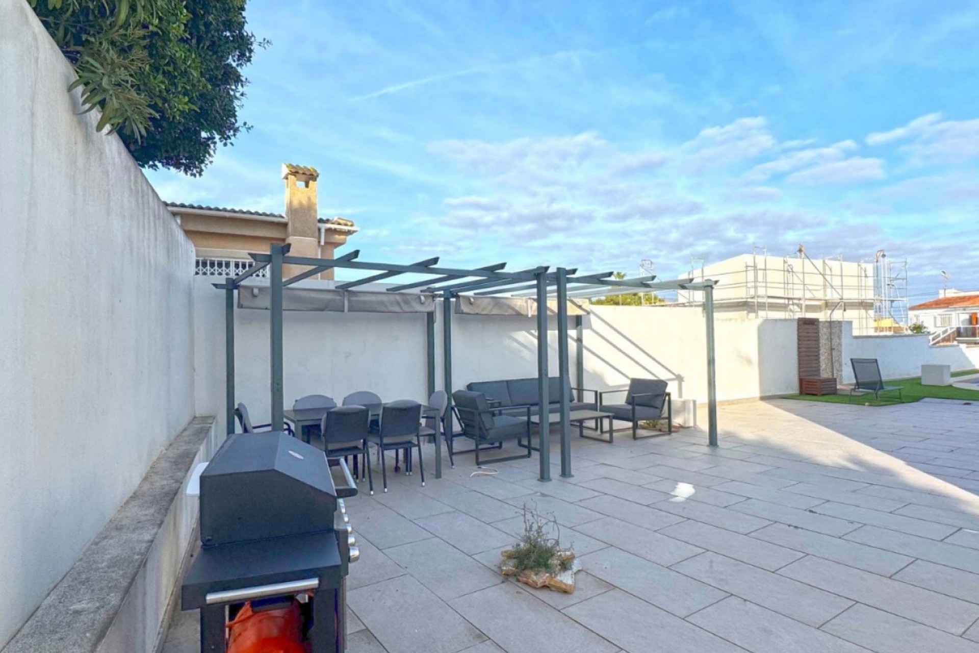 Återförsäljning - Villa -
Torrevieja - Costa Blanca