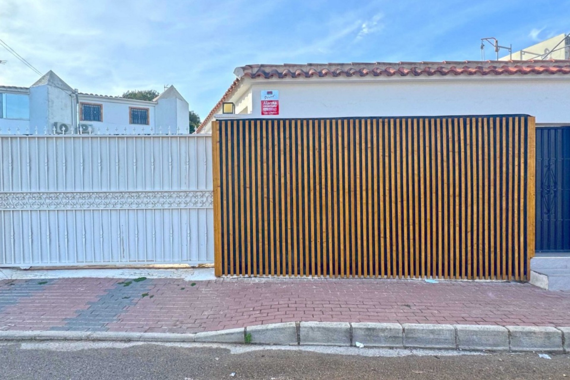 Återförsäljning - Villa -
Torrevieja - Costa Blanca