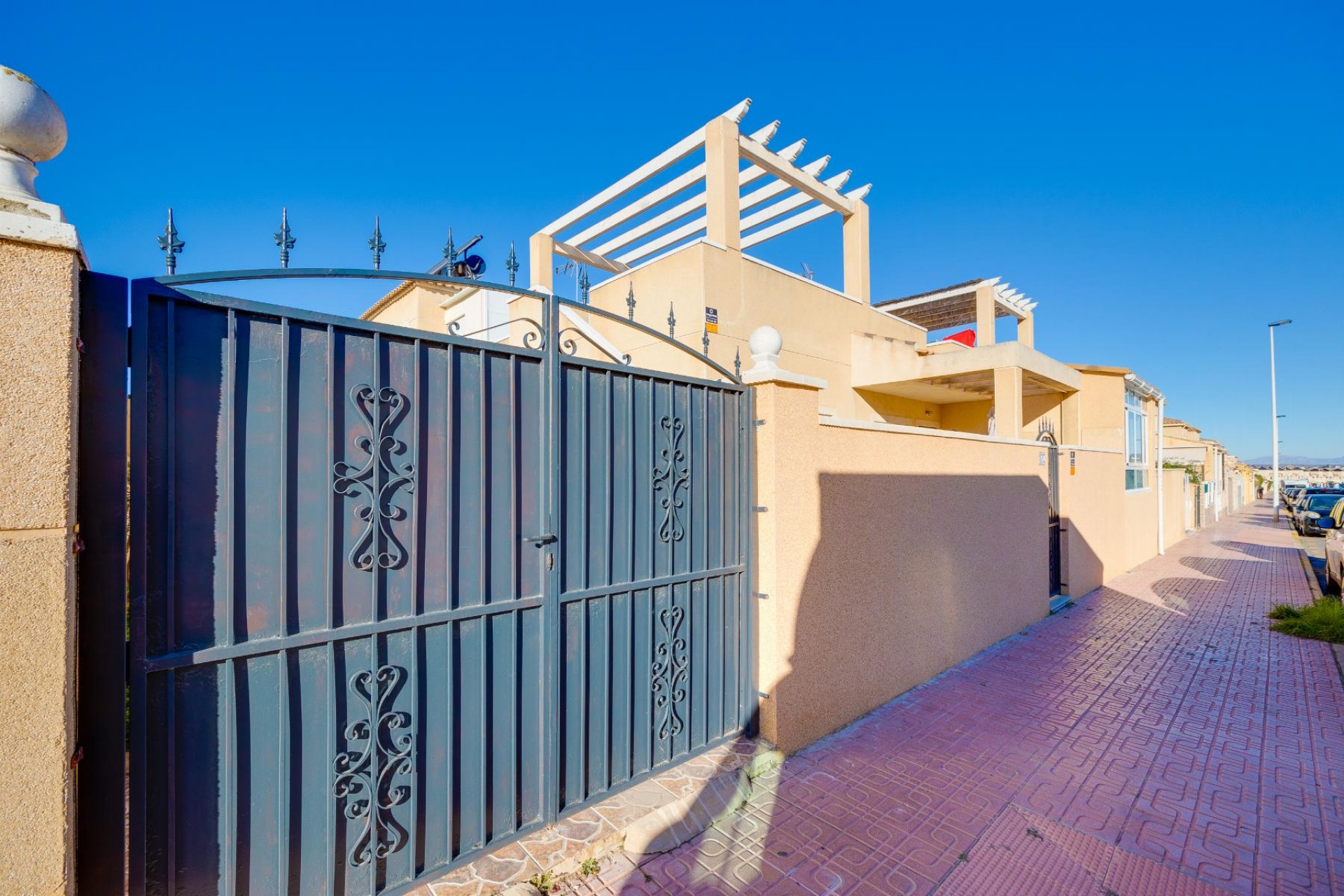 Återförsäljning - Villa -
Torrevieja - Costa Blanca