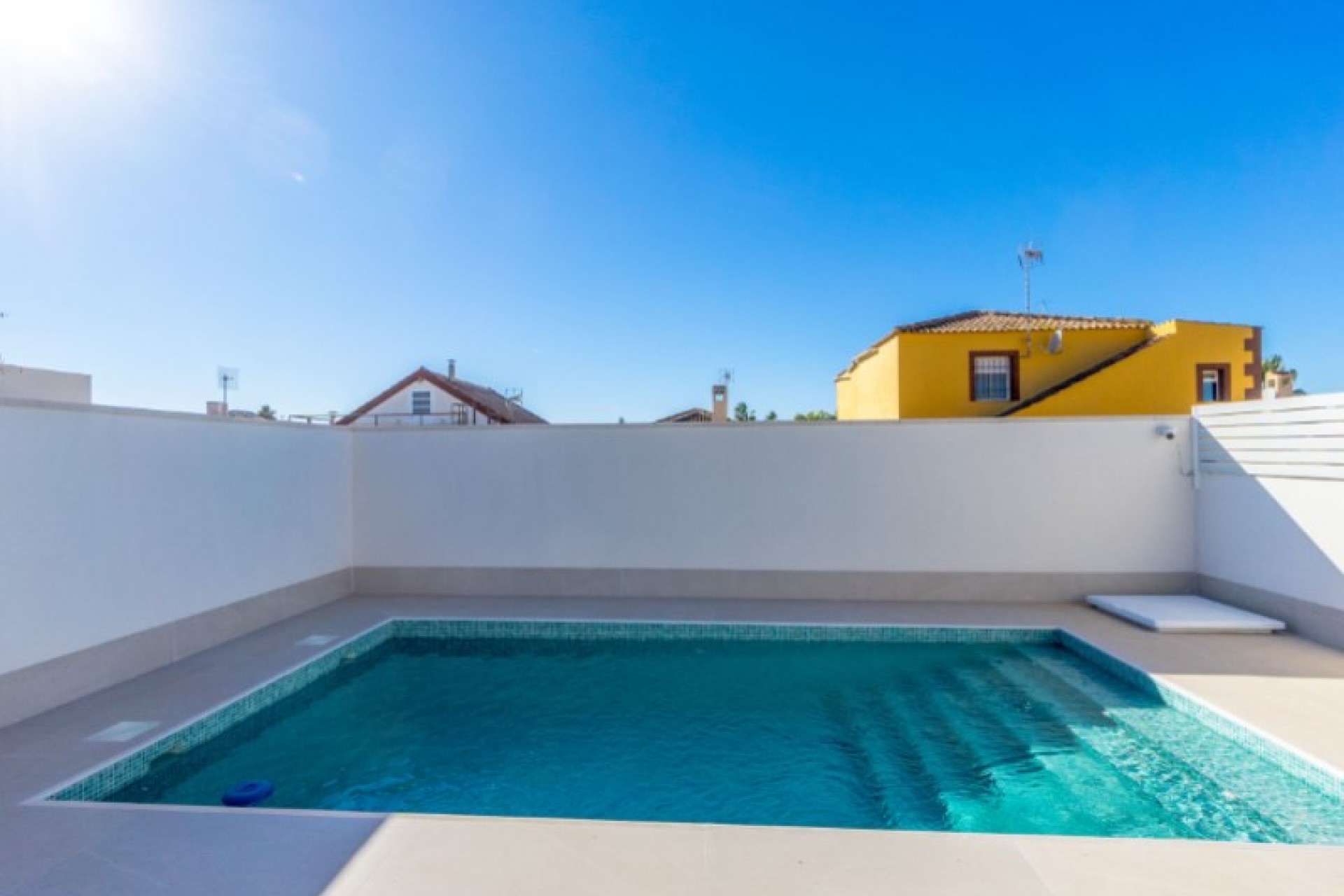 Återförsäljning - Villa -
Torrevieja - Costa Blanca