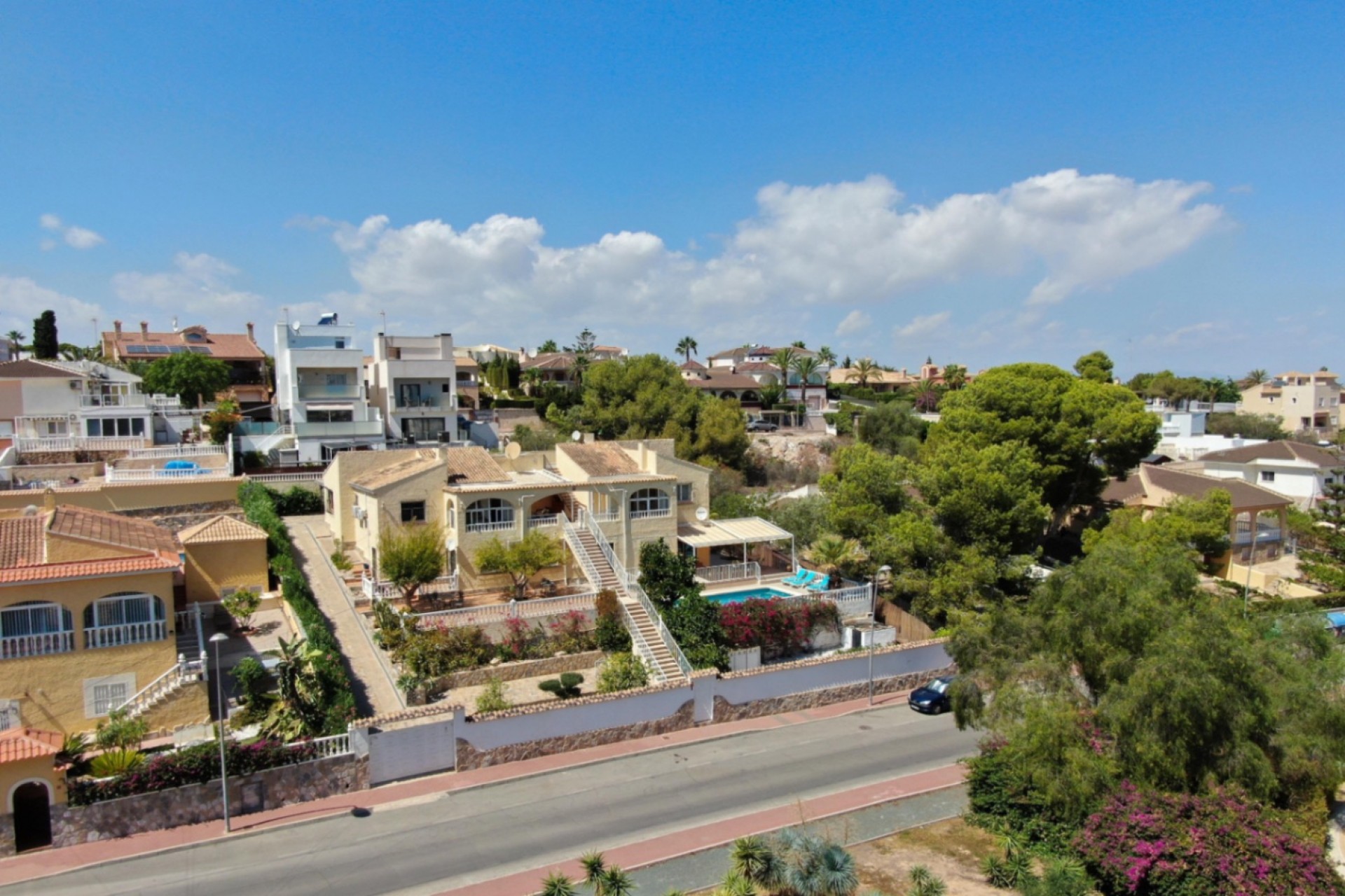 Återförsäljning - Villa -
Torrevieja - Costa Blanca