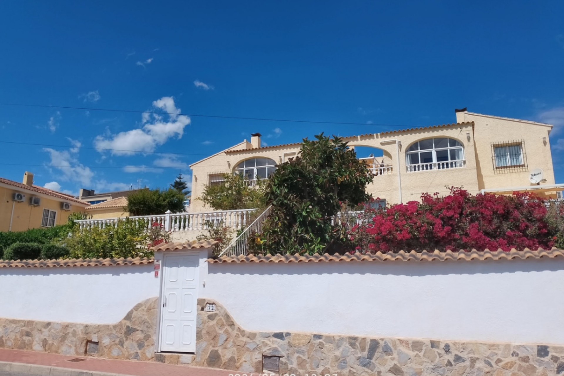 Återförsäljning - Villa -
Torrevieja - Costa Blanca