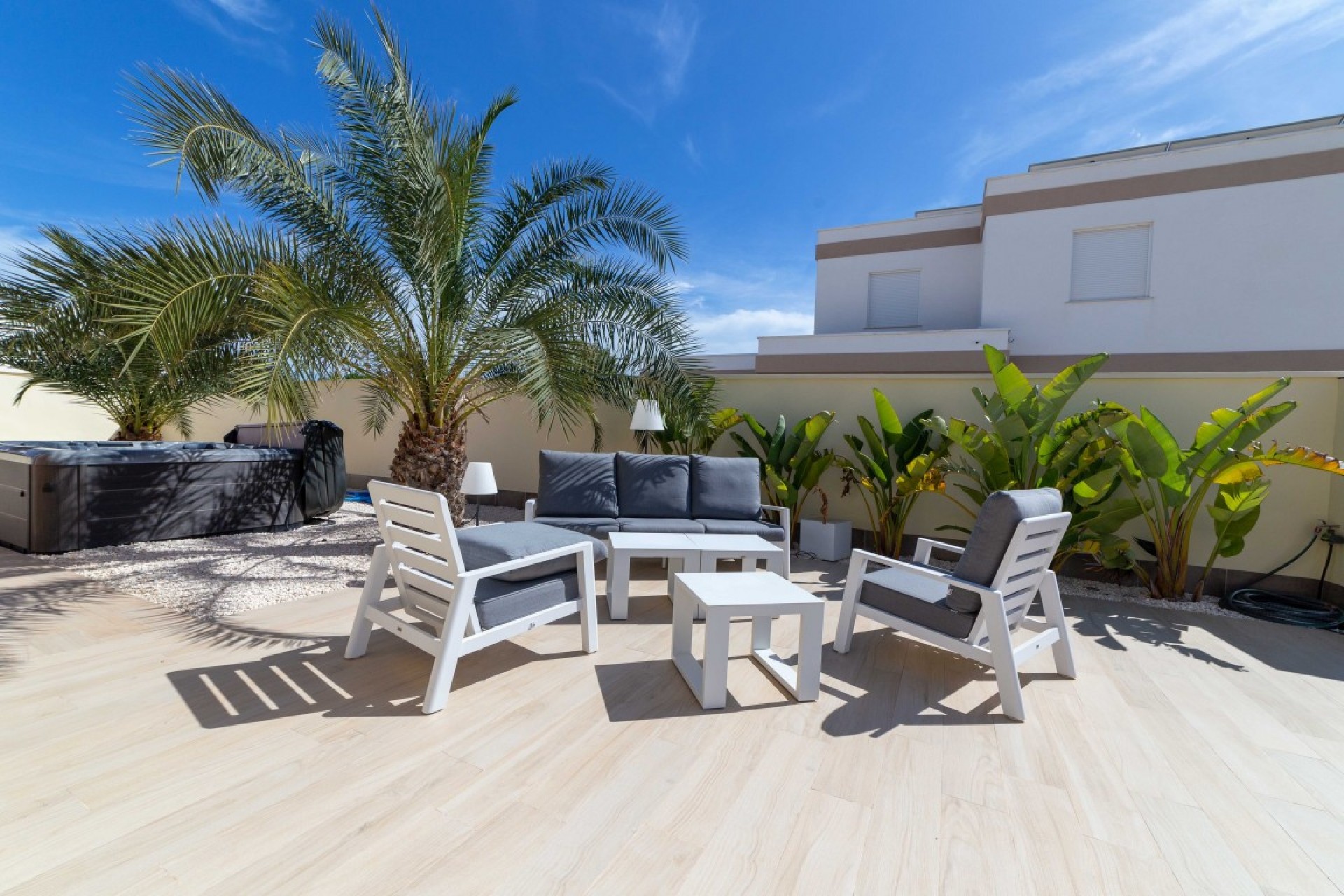 Återförsäljning - Villa -
Torrevieja - Costa Blanca