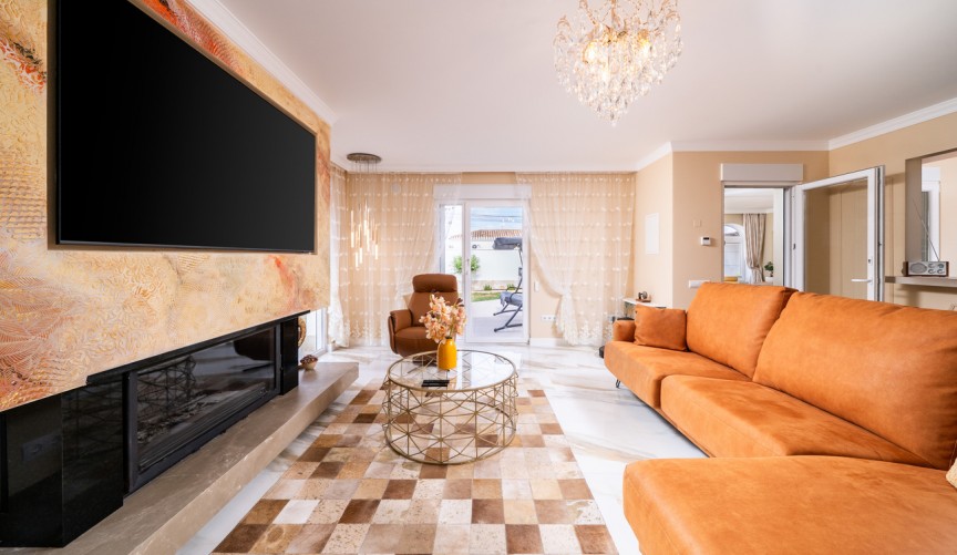 Återförsäljning - Villa -
Torrevieja - Costa Blanca