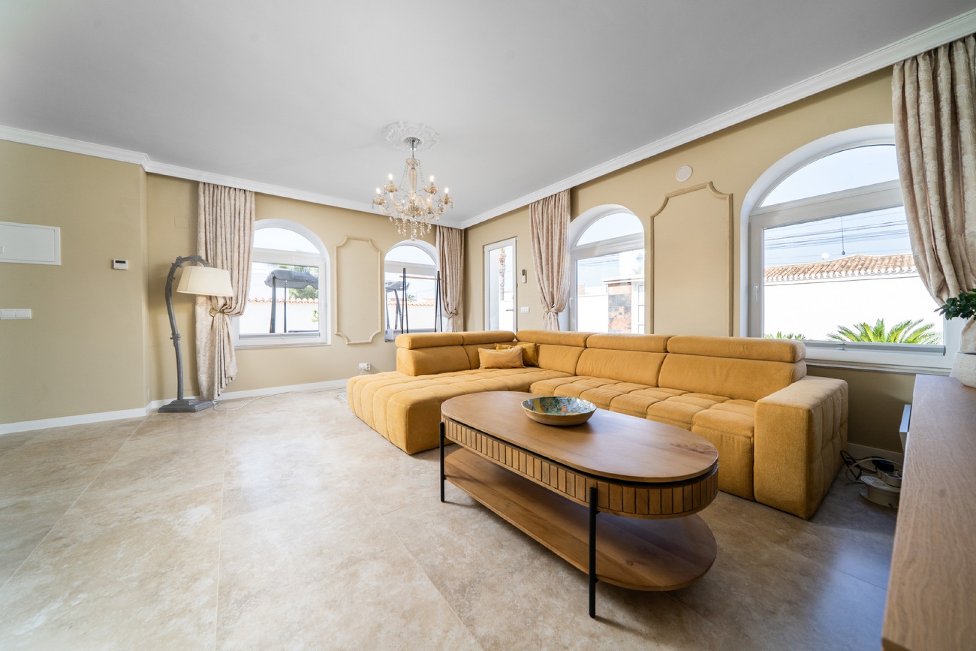 Återförsäljning - Villa -
Torrevieja - Costa Blanca