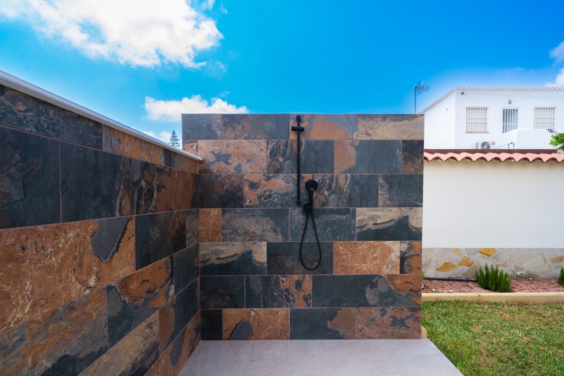 Återförsäljning - Villa -
Torrevieja - Costa Blanca