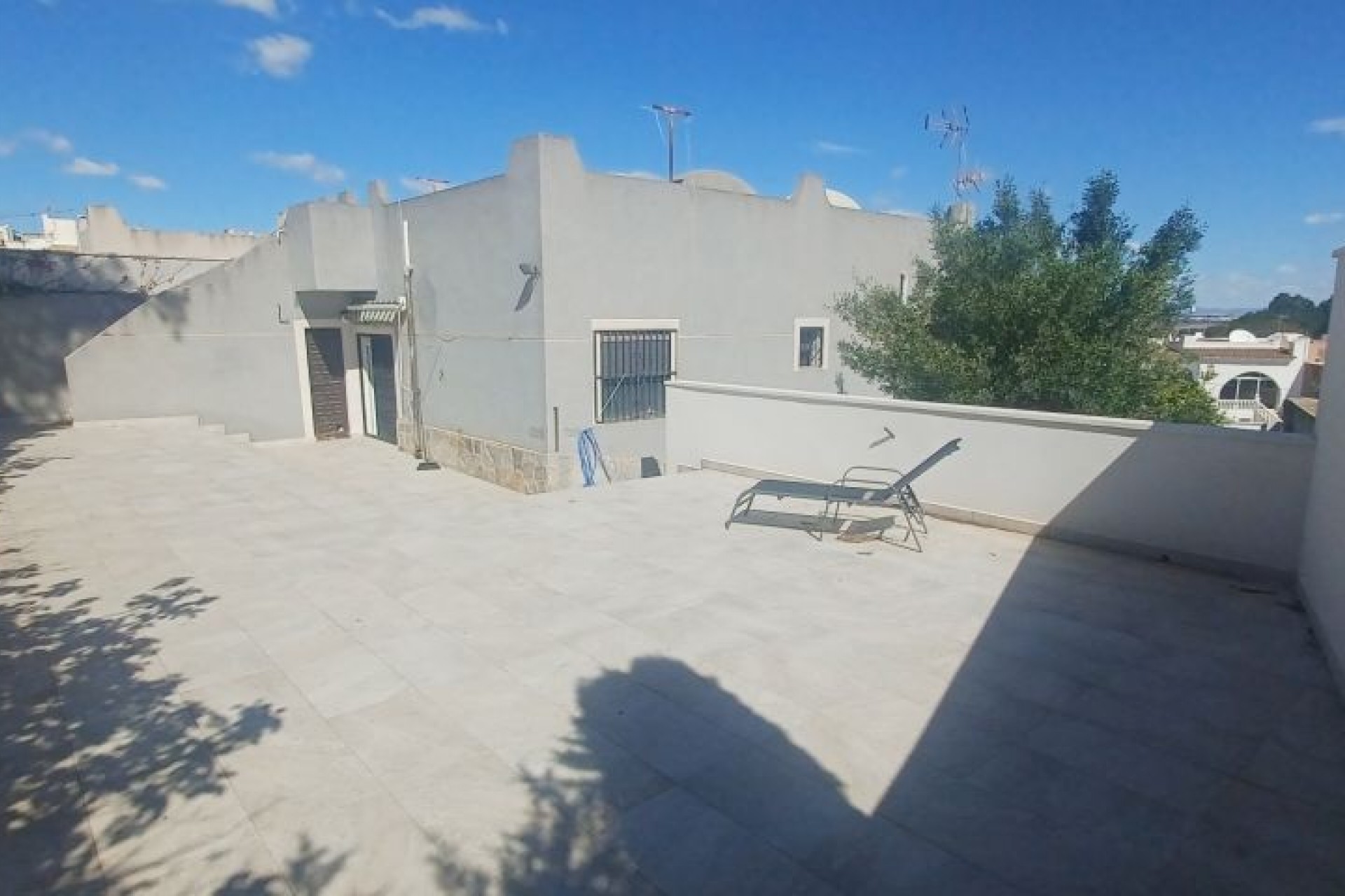 Återförsäljning - Villa -
Torrevieja - Costa Blanca