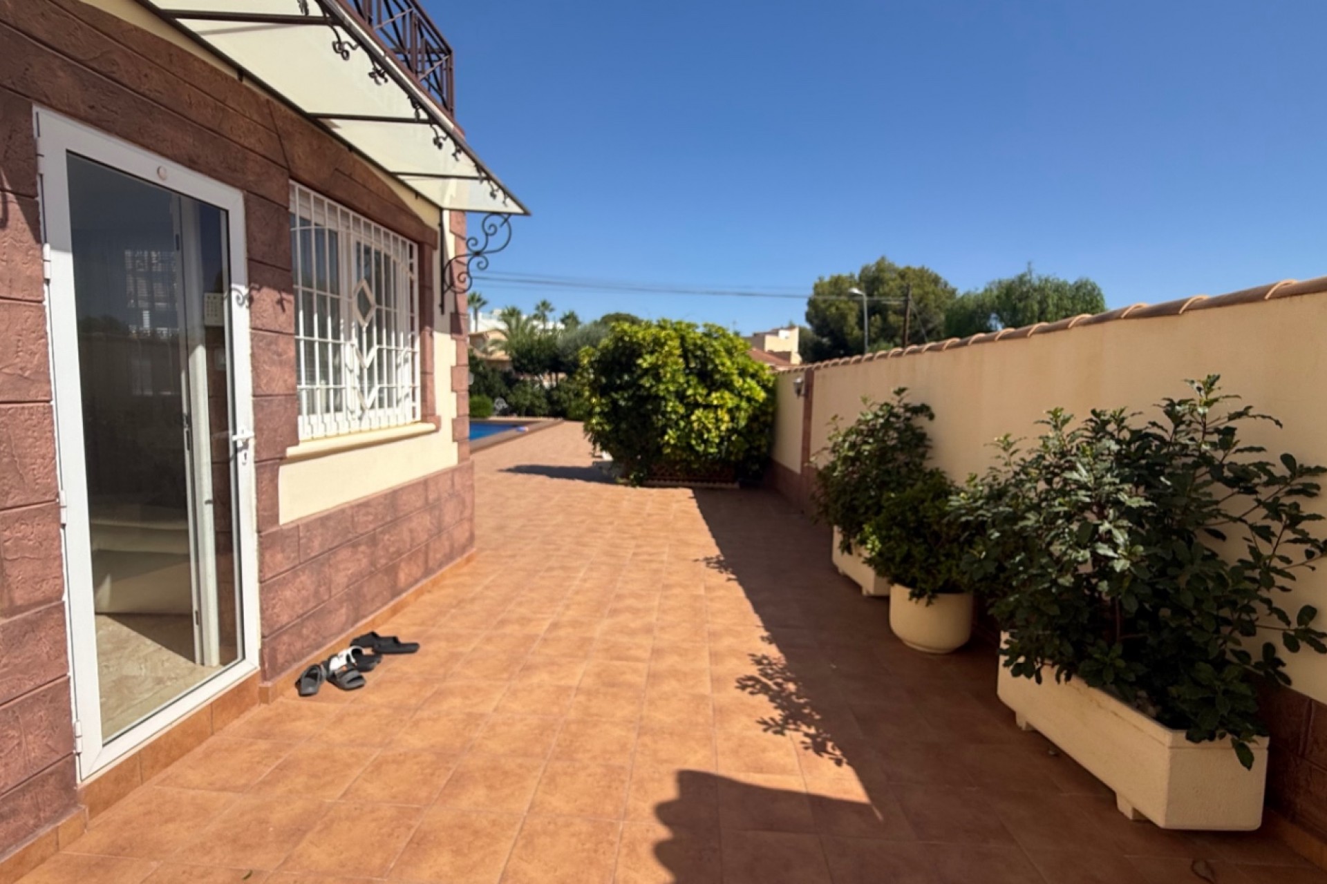 Återförsäljning - Villa -
Torrevieja - Costa Blanca