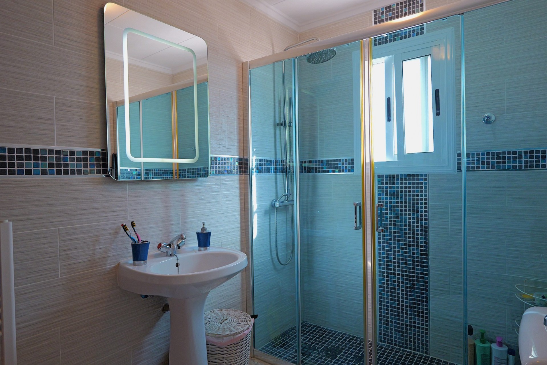 Återförsäljning - Villa -
Torrevieja - Costa Blanca