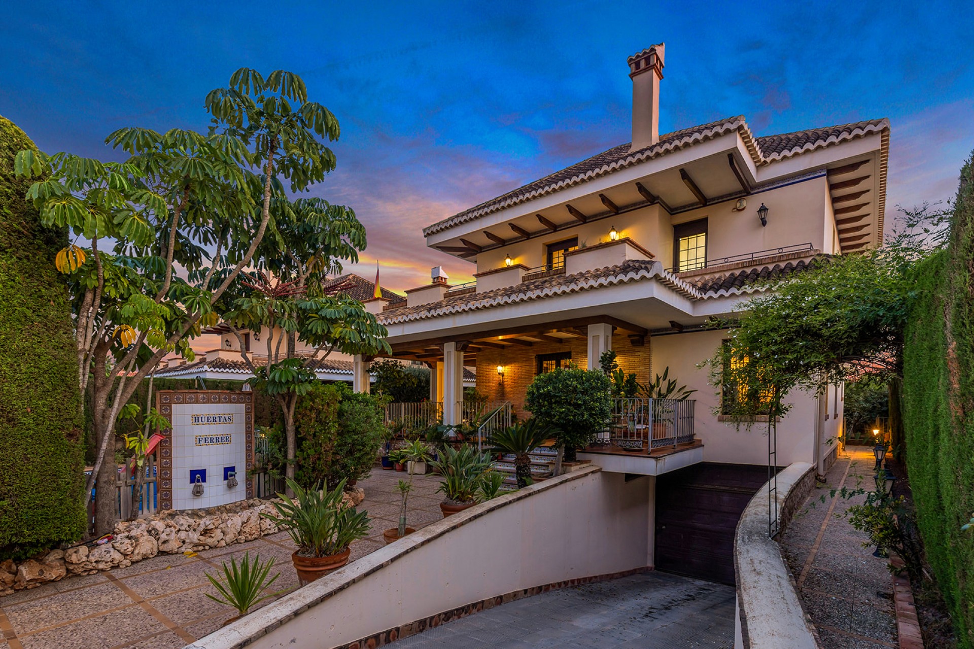 Återförsäljning - Villa -
Torrevieja - Costa Blanca