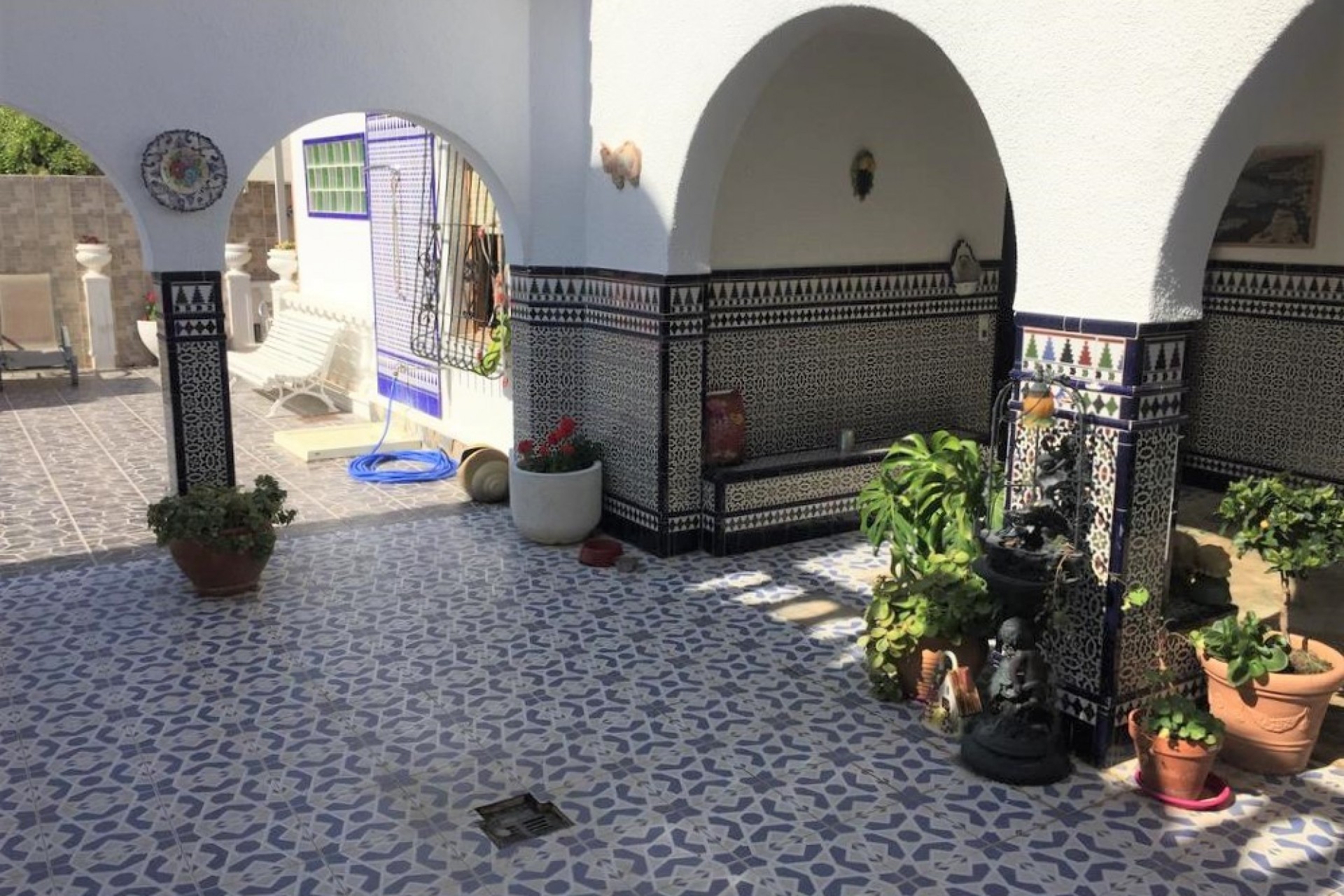 Återförsäljning - Villa -
Torrevieja - Costa Blanca