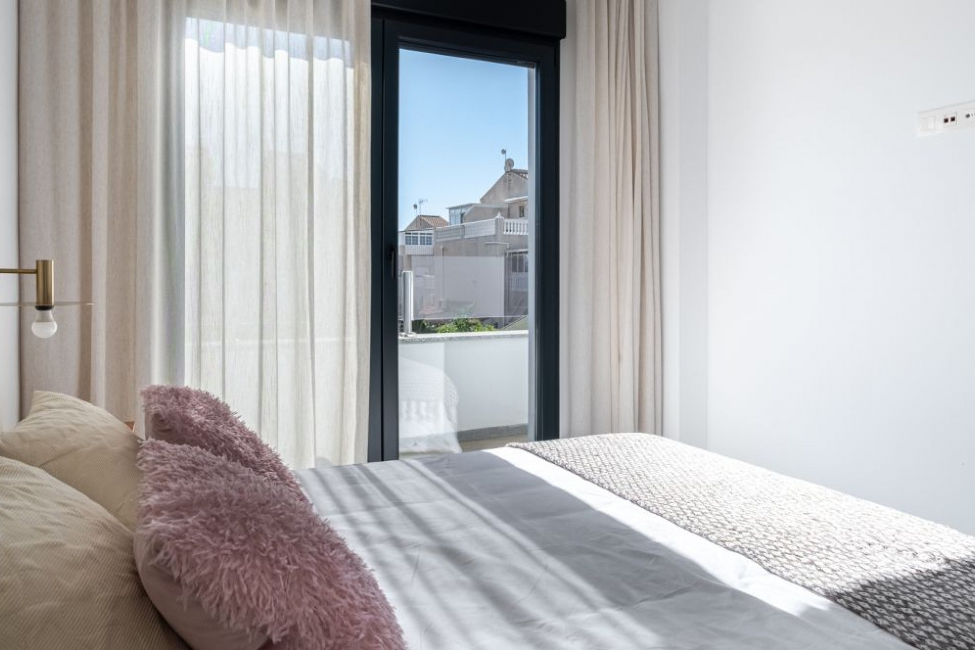 Återförsäljning - Villa -
Torrevieja - Costa Blanca