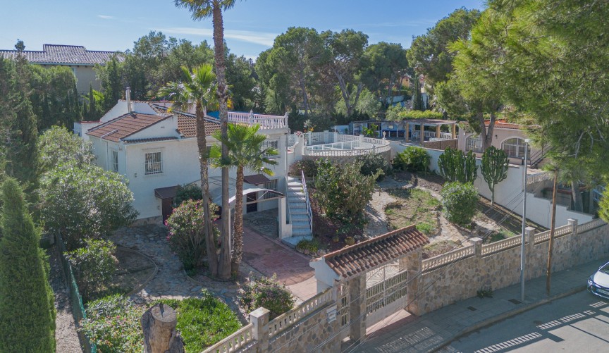 Återförsäljning - Villa -
Torrevieja - Costa Blanca