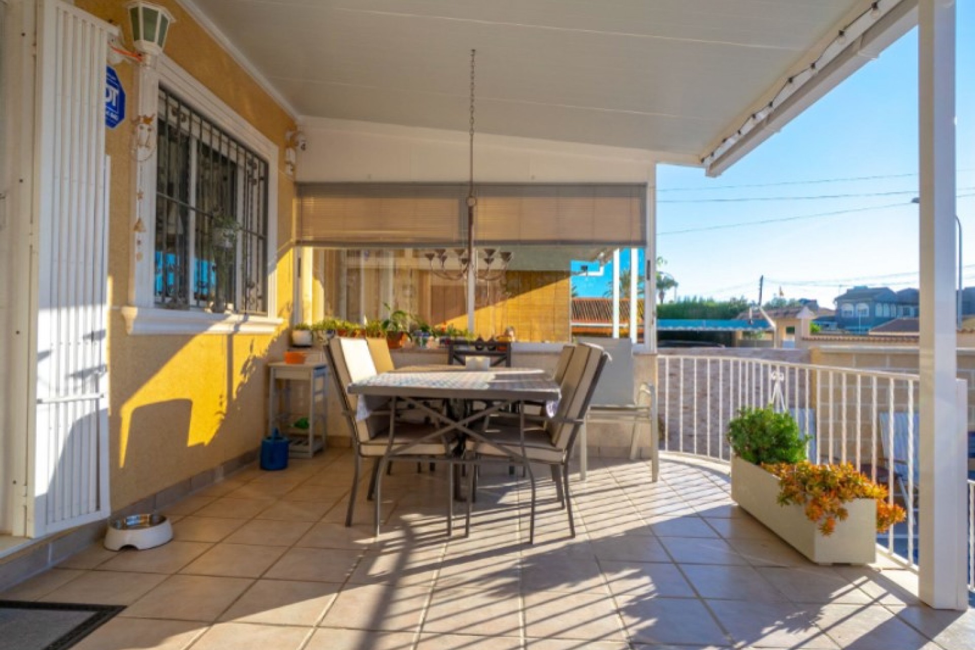 Återförsäljning - Villa -
Torrevieja - Costa Blanca