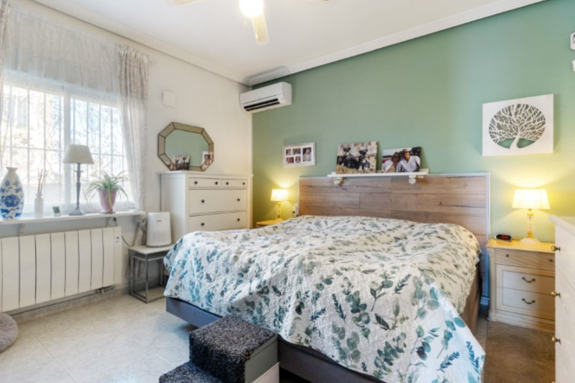 Återförsäljning - Villa -
Torrevieja - Costa Blanca