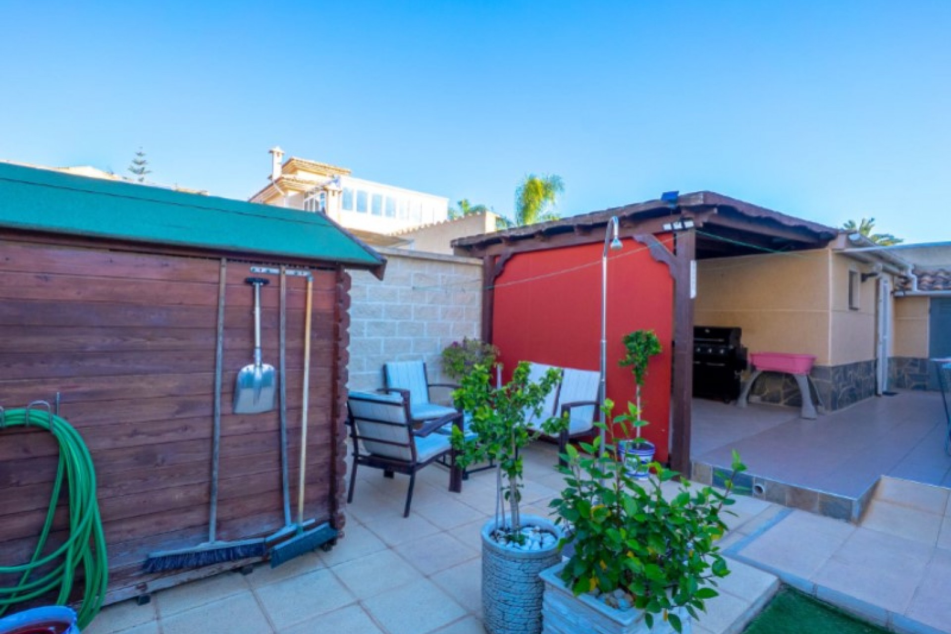 Återförsäljning - Villa -
Torrevieja - Costa Blanca