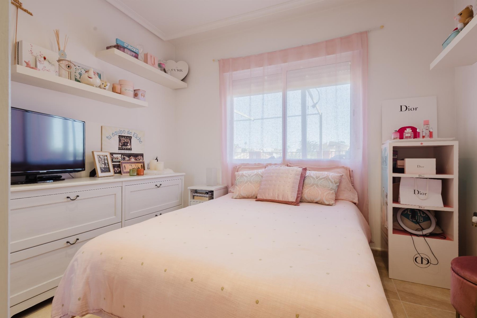 Återförsäljning - Villa -
Torrevieja - Costa Blanca