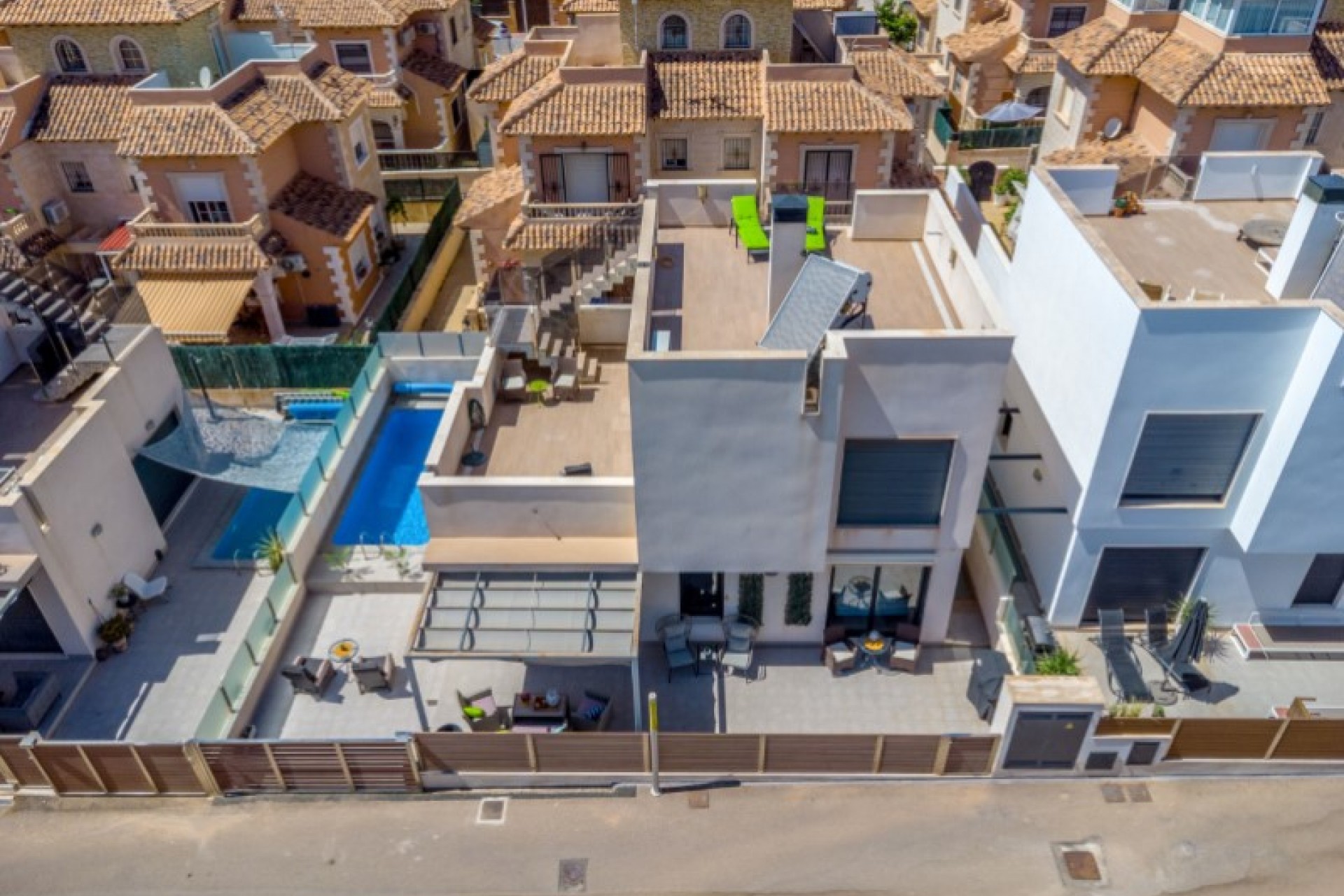 Återförsäljning - Villa -
Torrevieja - Costa Blanca