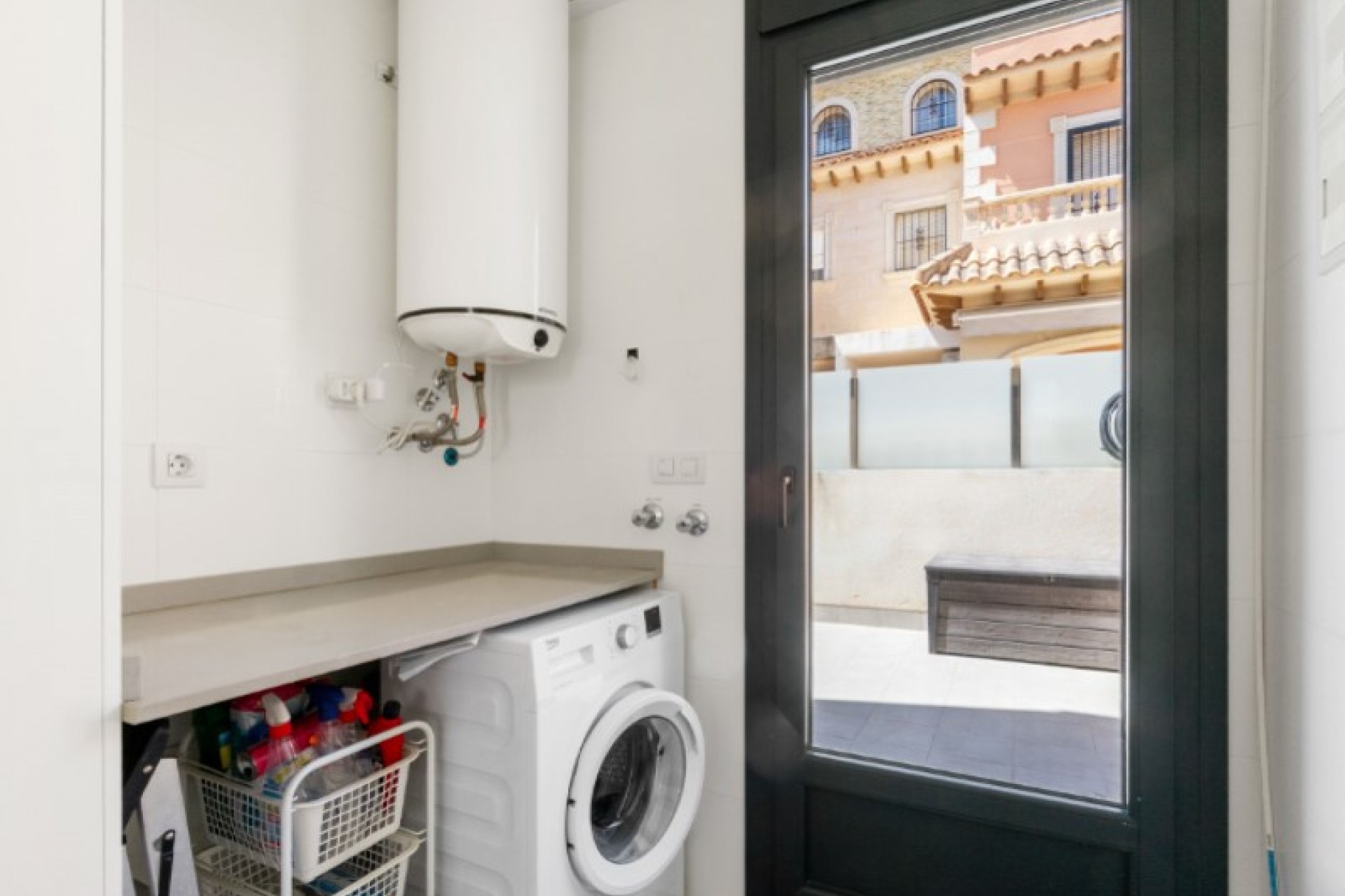 Återförsäljning - Villa -
Torrevieja - Costa Blanca