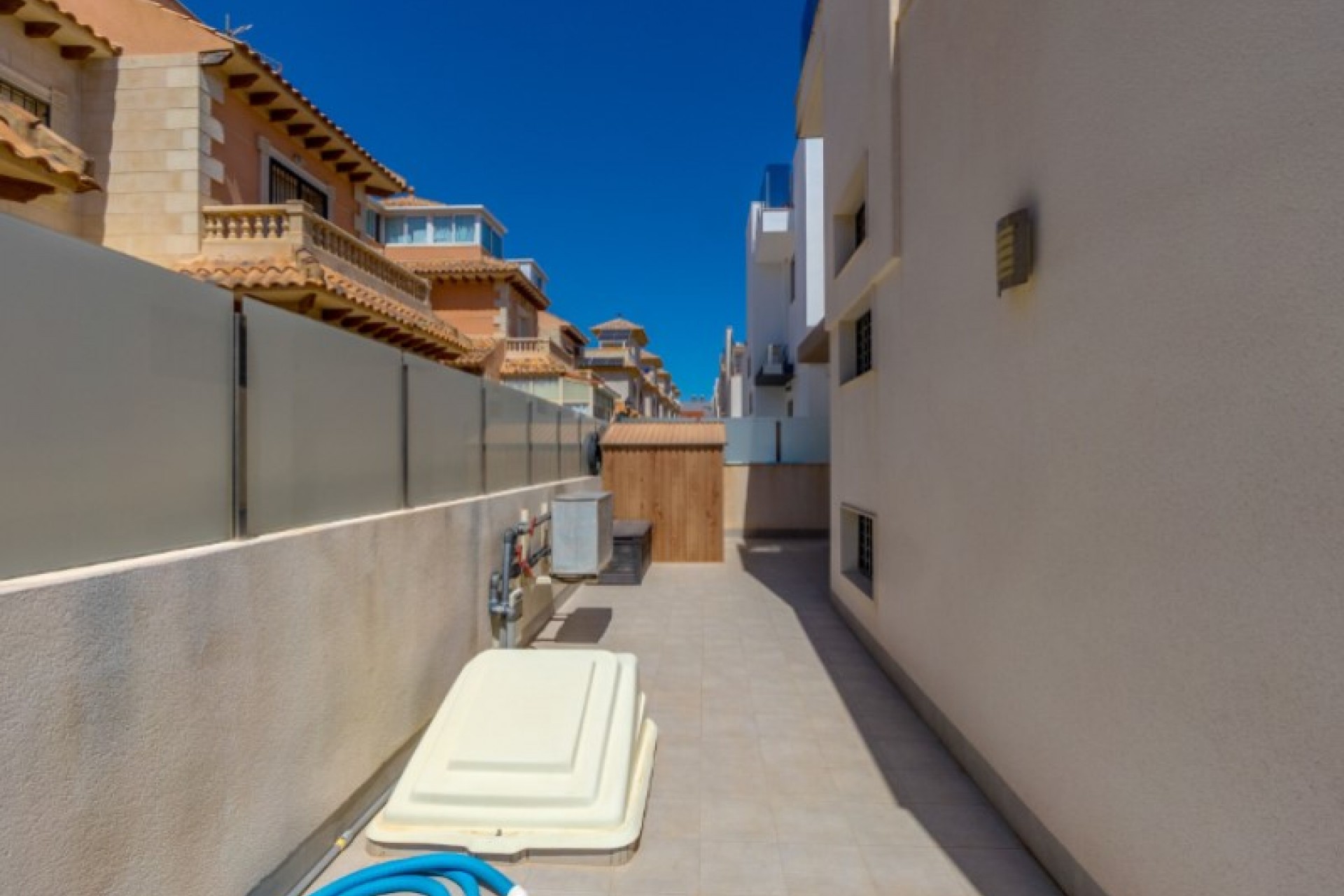 Återförsäljning - Villa -
Torrevieja - Costa Blanca