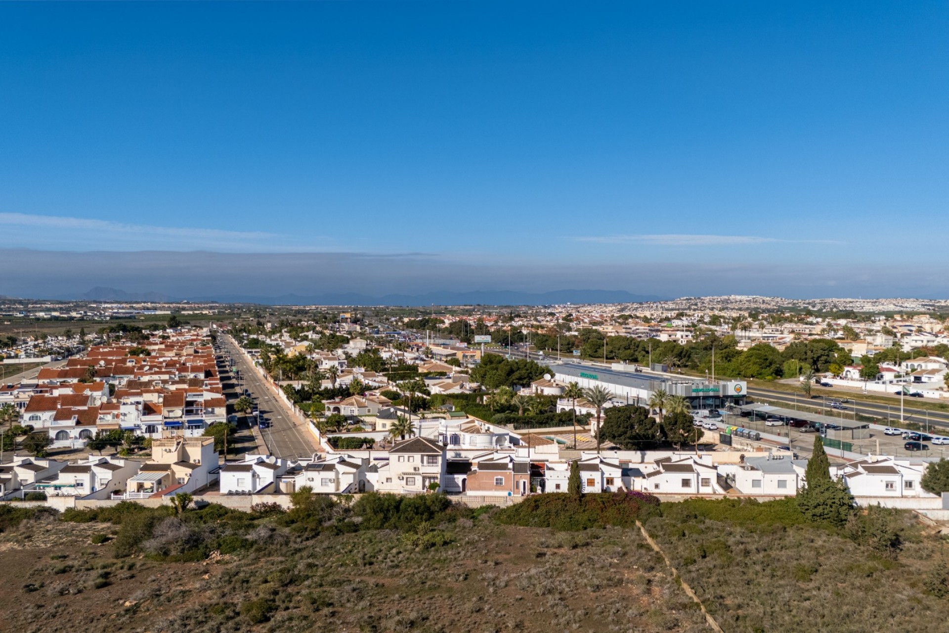 Återförsäljning - Villa -
Torrevieja - Costa Blanca