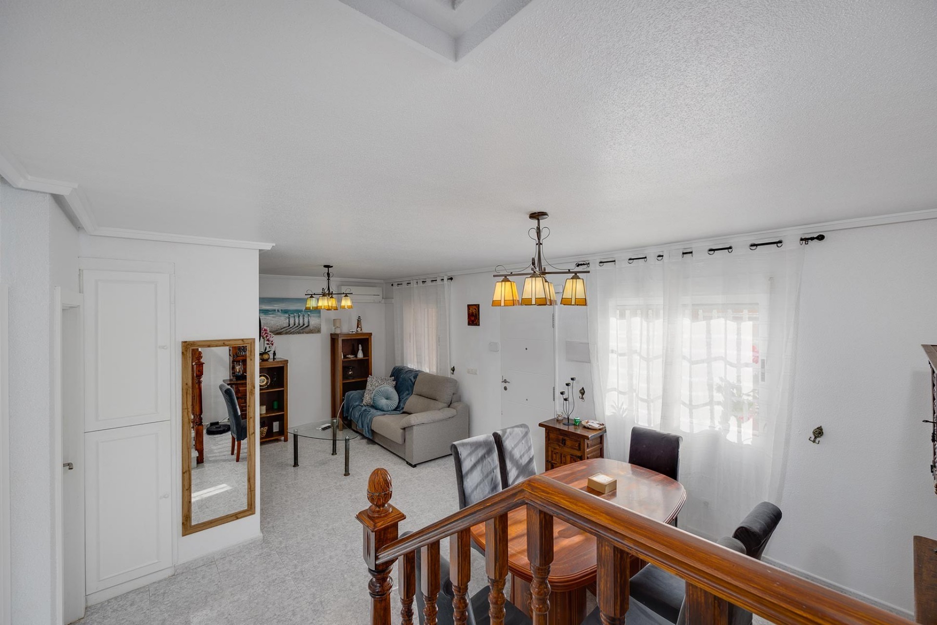 Återförsäljning - Villa -
Torrevieja - Costa Blanca