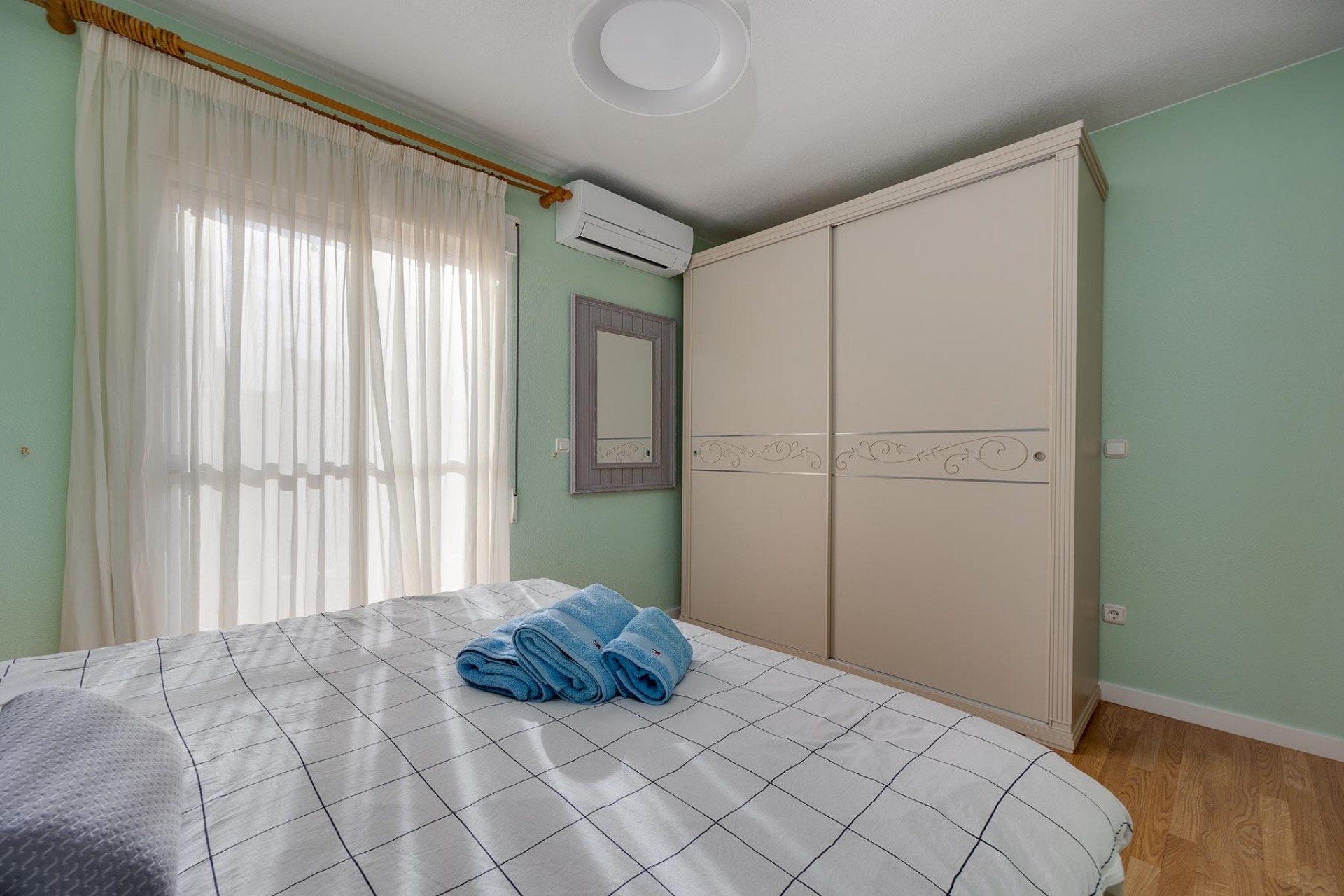 Återförsäljning - Villa -
Torrevieja - Costa Blanca