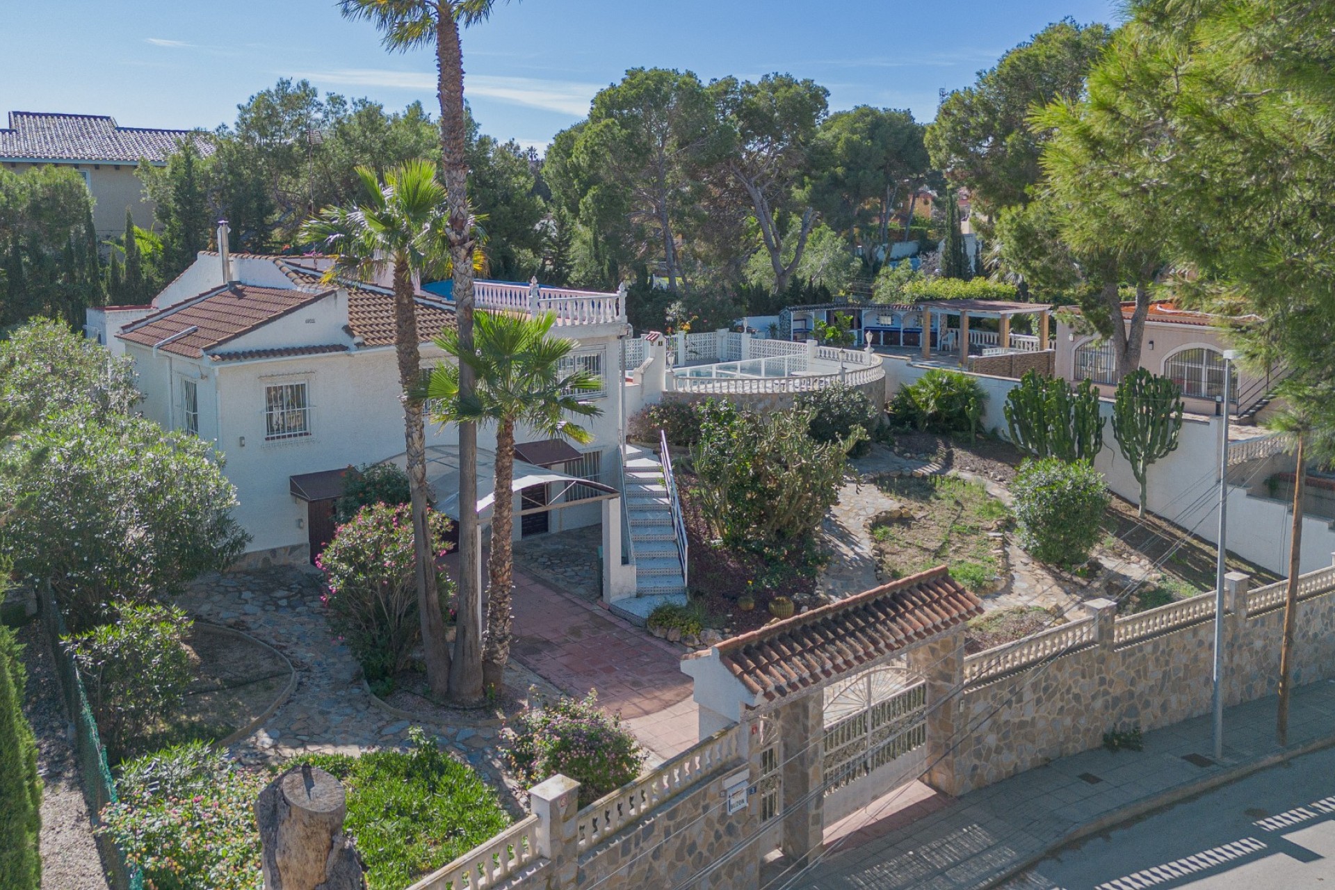 Återförsäljning - Villa -
Torrevieja - Costa Blanca