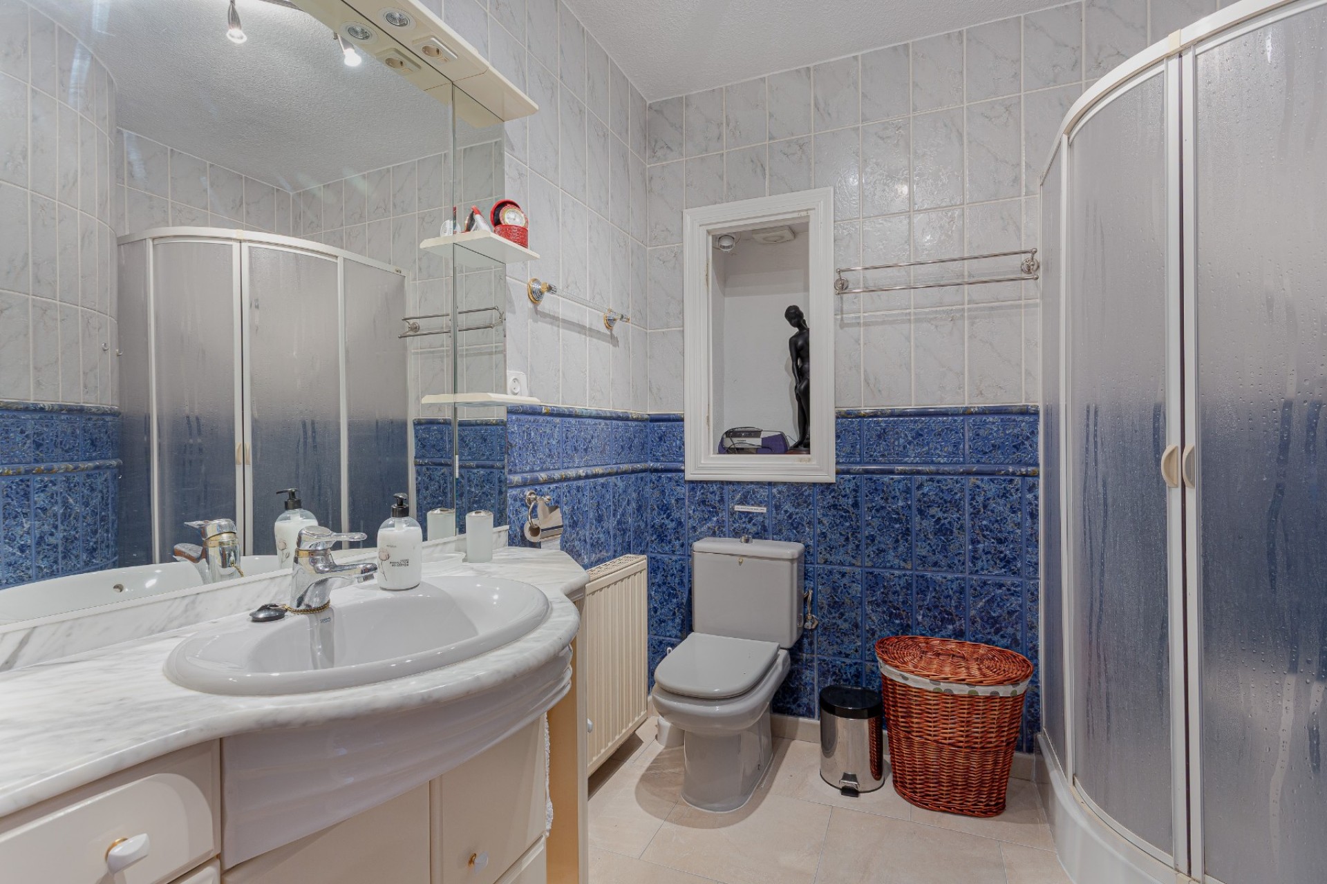 Återförsäljning - Villa -
Torrevieja - Costa Blanca