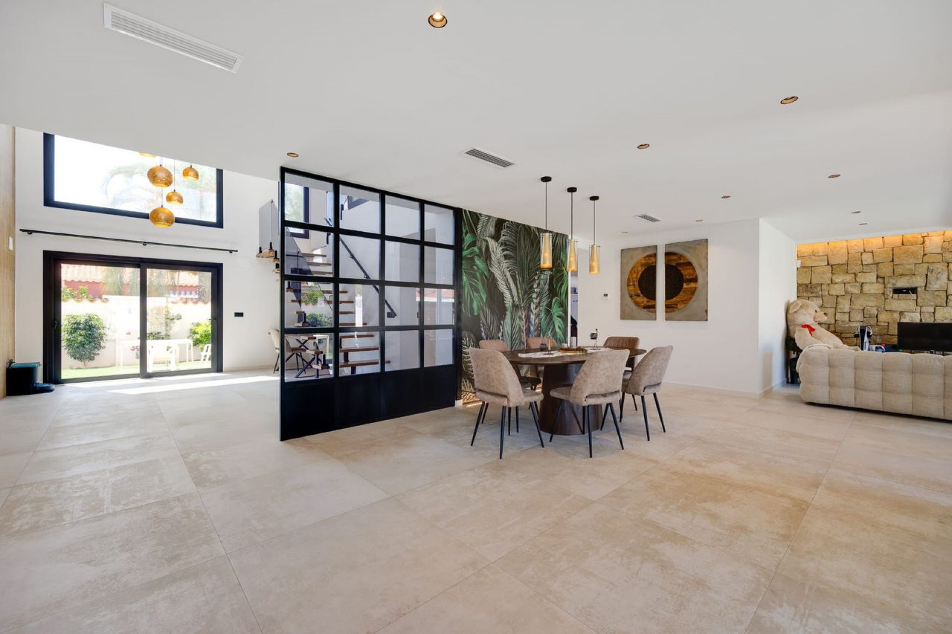 Återförsäljning - Villa -
Torrevieja - Costa Blanca