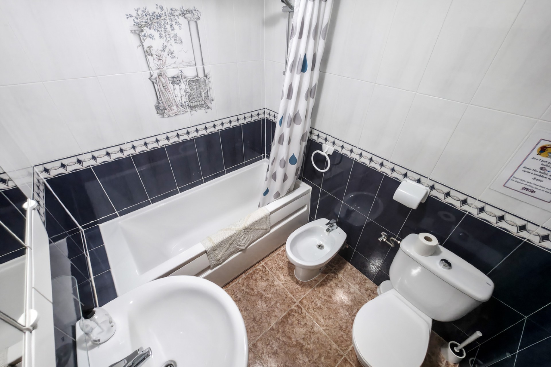 Återförsäljning - Villa -
Torrevieja - Costa Blanca