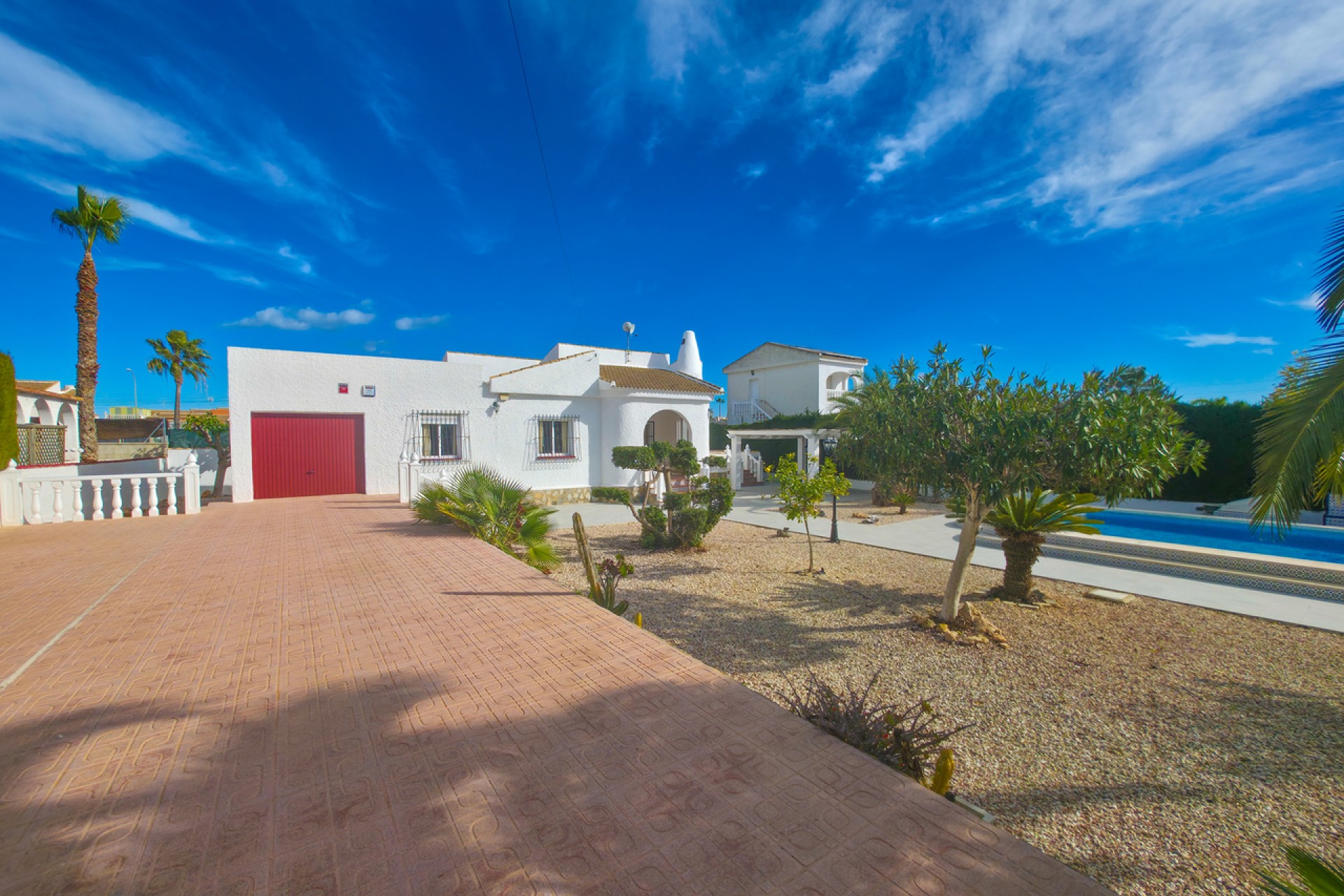 Återförsäljning - Villa -
Torrevieja - Costa Blanca