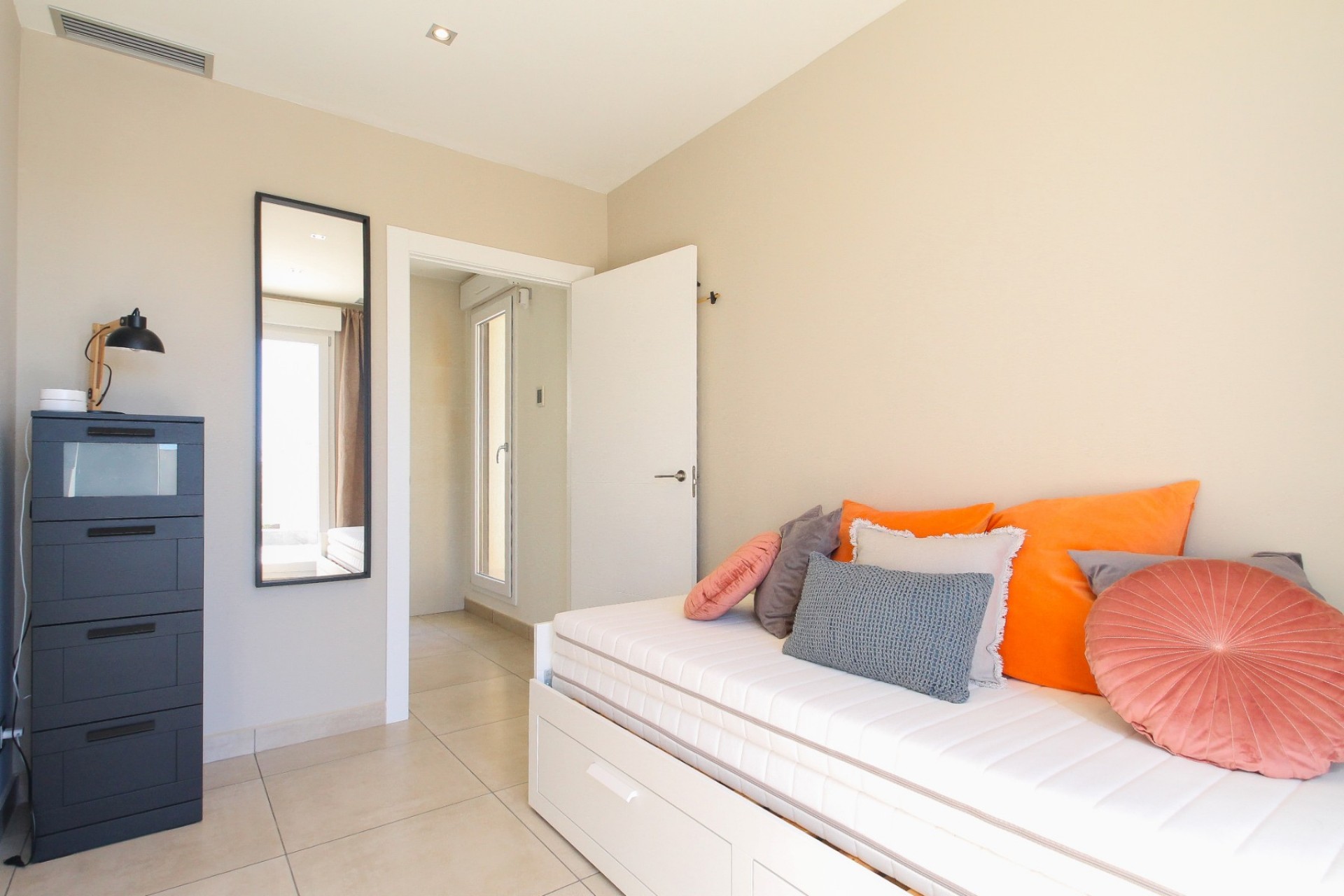 Återförsäljning - Villa -
Torrevieja - Costa Blanca