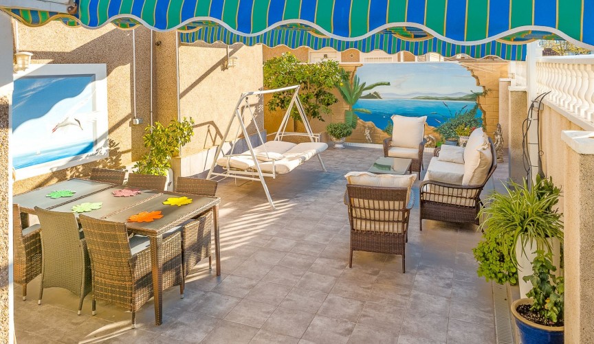 Återförsäljning - Villa -
Torrevieja - Costa Blanca