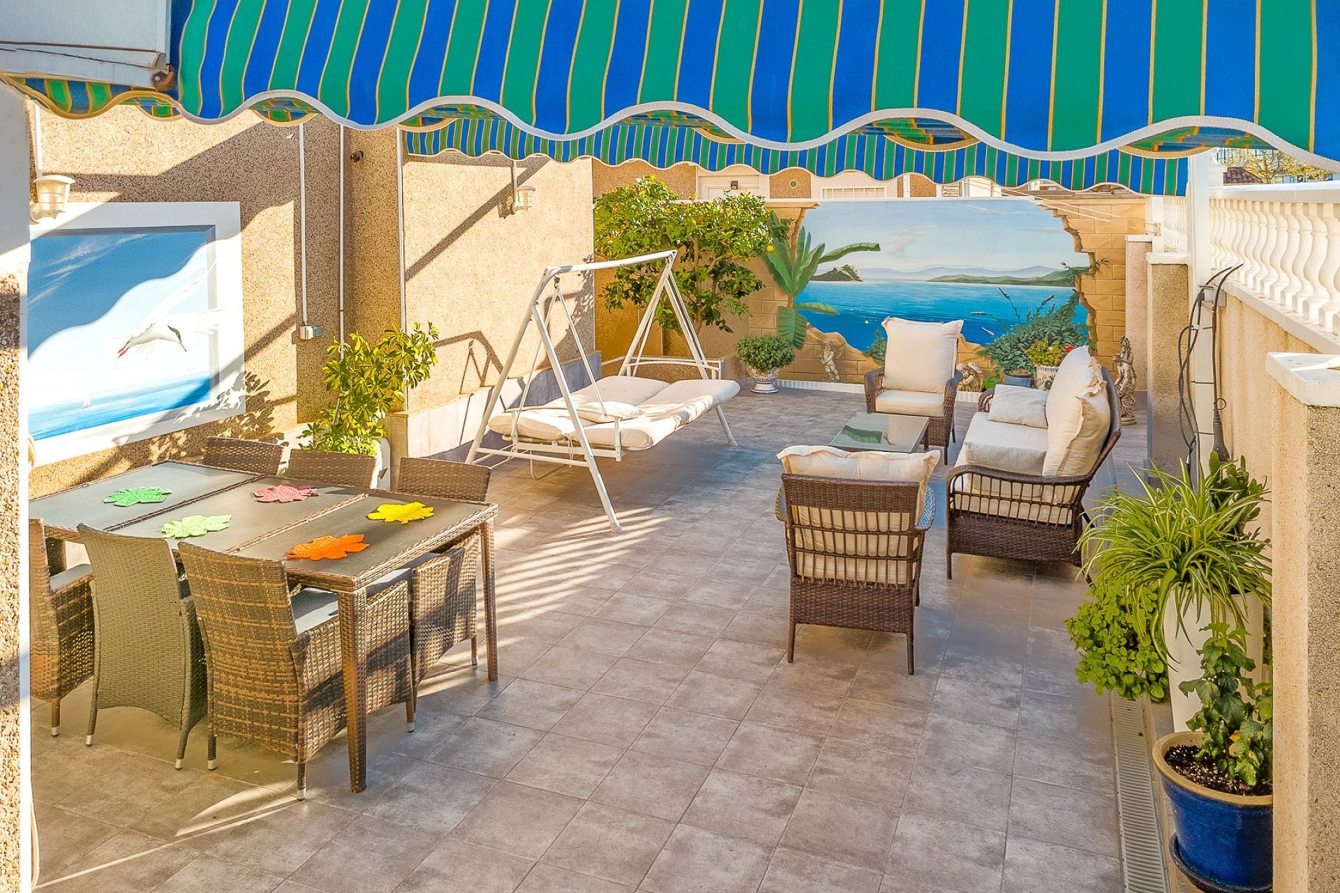 Återförsäljning - Villa -
Torrevieja - Costa Blanca