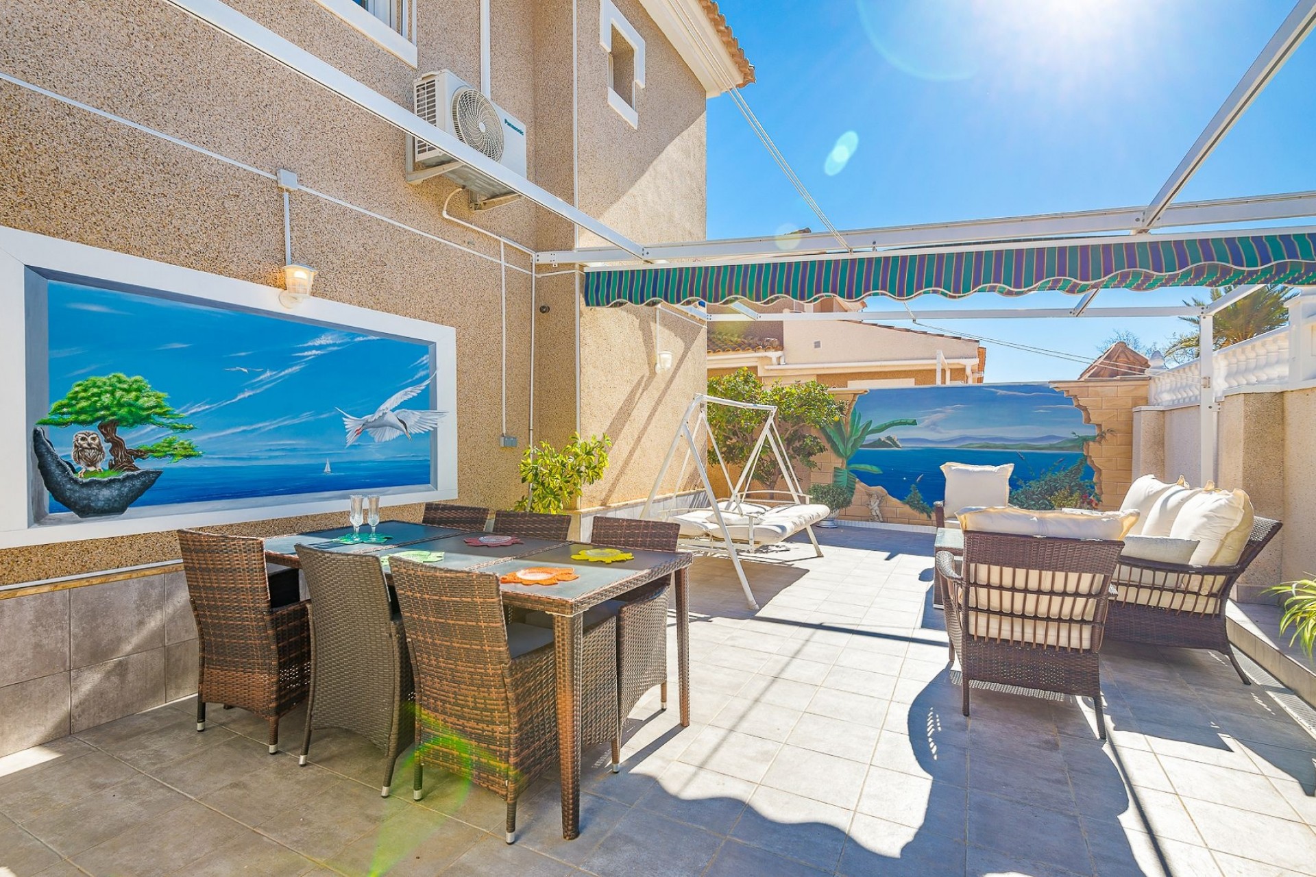 Återförsäljning - Villa -
Torrevieja - Costa Blanca