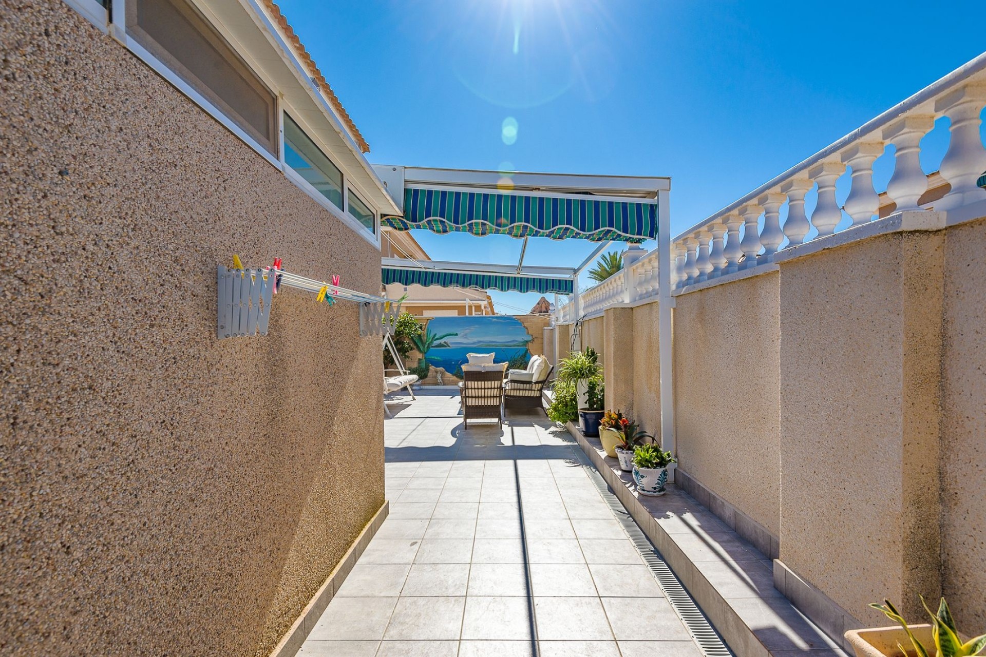 Återförsäljning - Villa -
Torrevieja - Costa Blanca