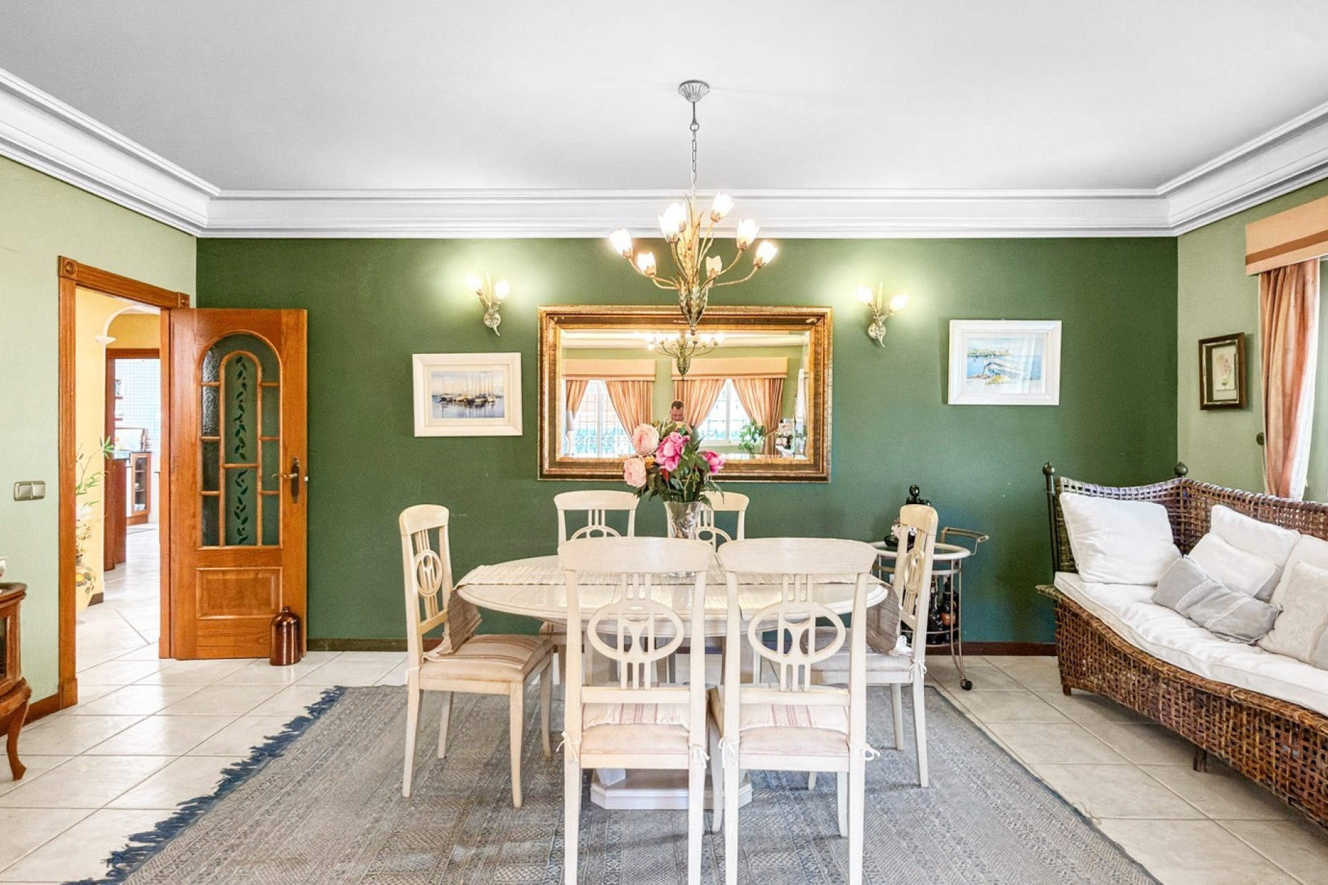 Återförsäljning - Villa -
Torrevieja - Costa Blanca