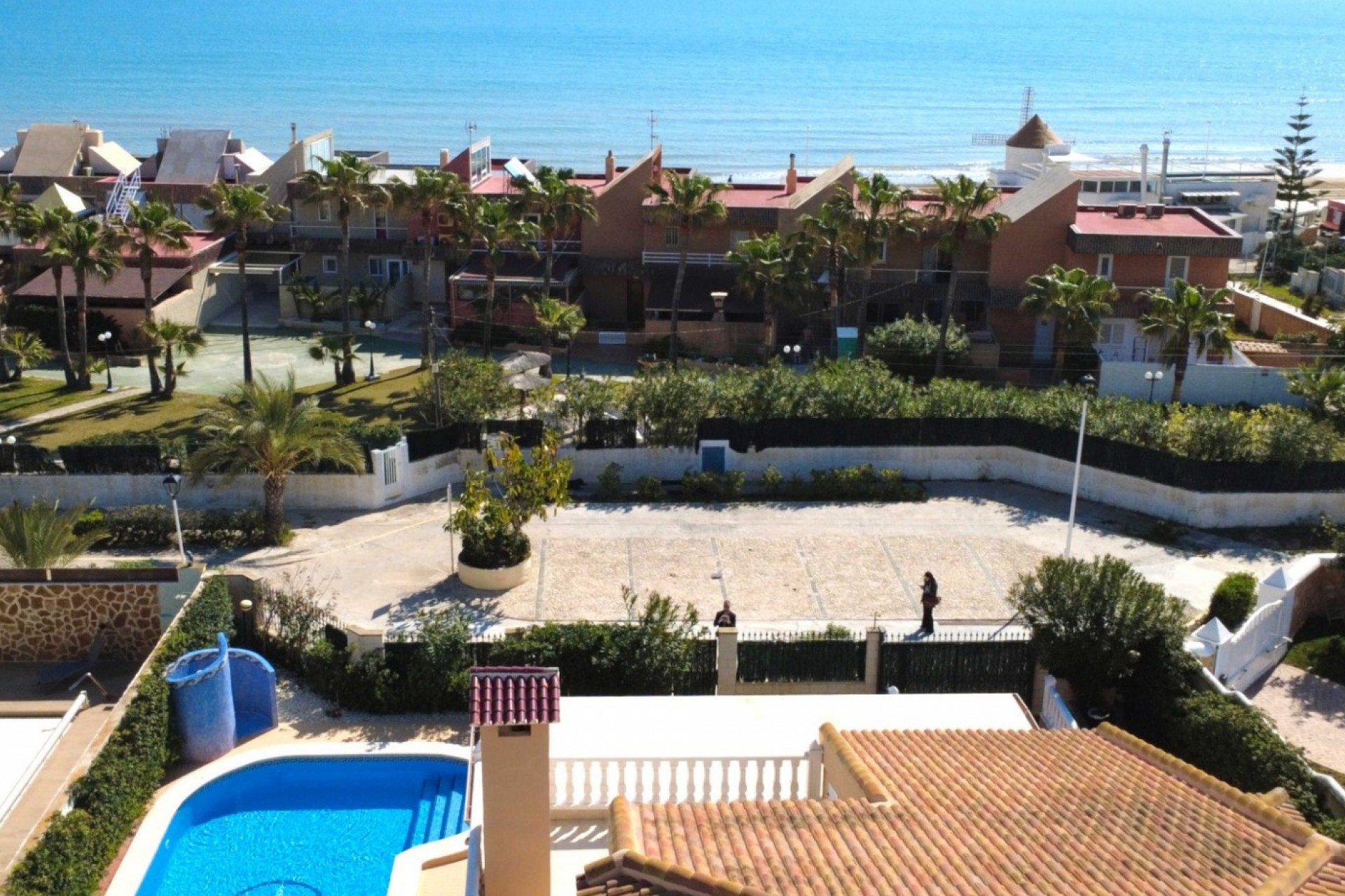 Återförsäljning - Villa -
Torrevieja - Costa Blanca